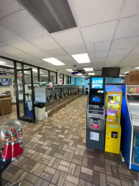 Garden Laundromat - Image 8