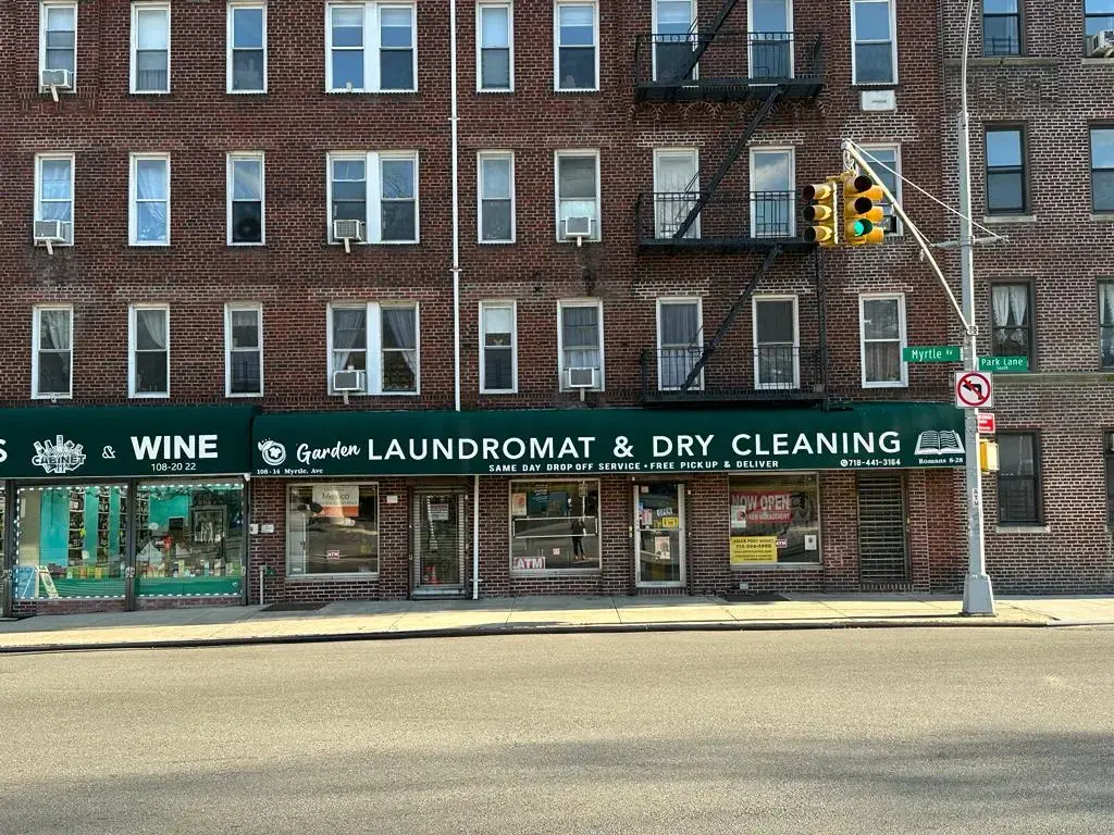 Garden Laundromat - Image 1