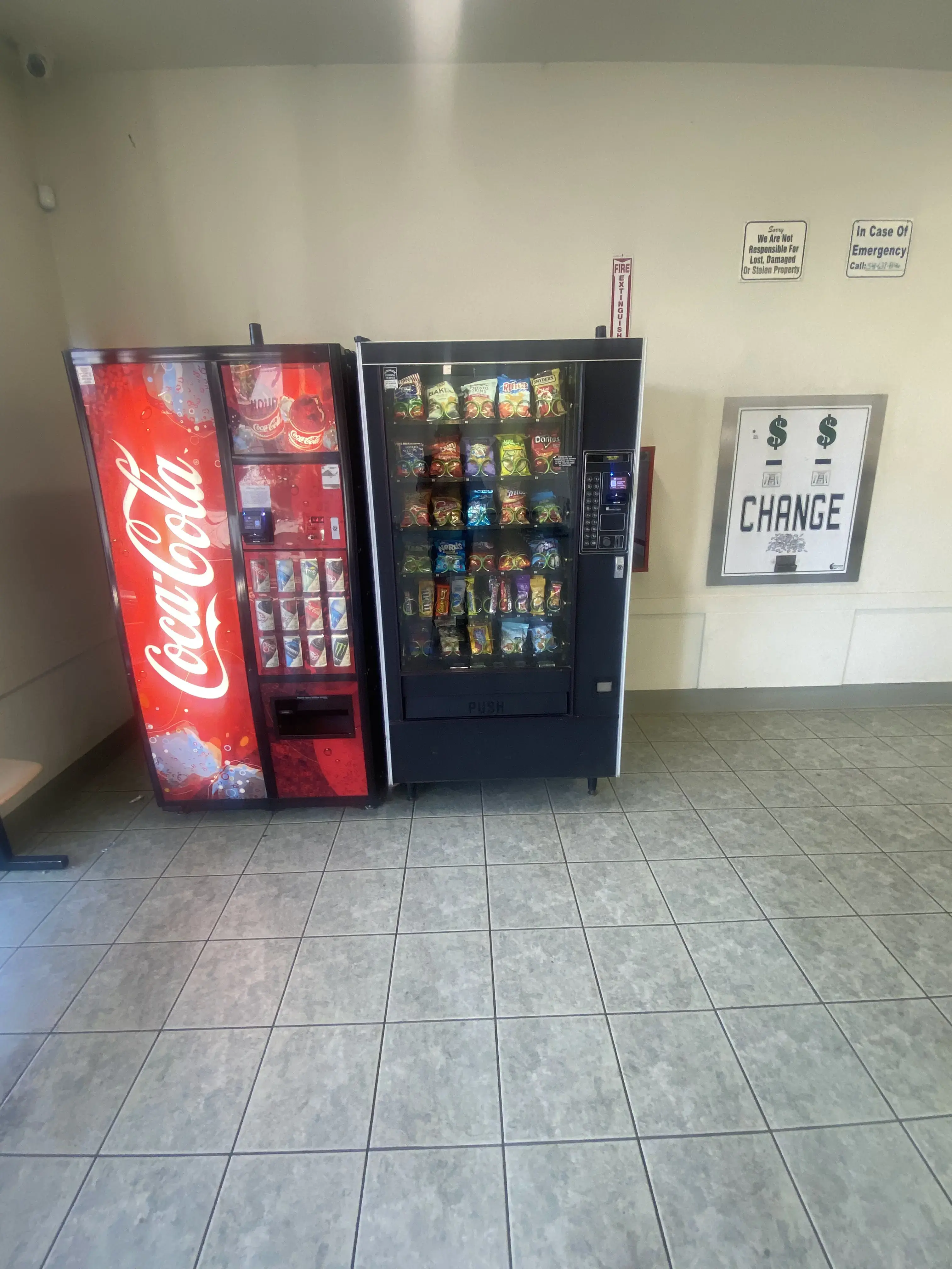 Garden Valley Laundromat - Image 2