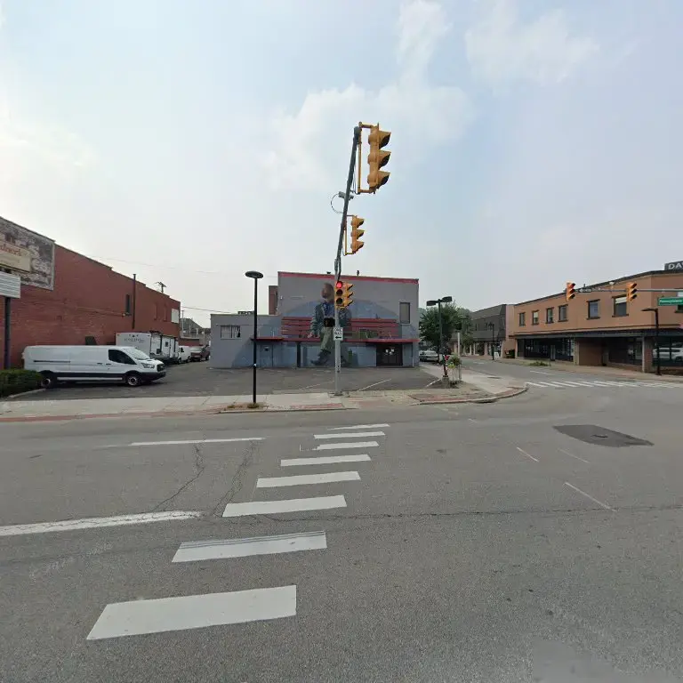 Gardner's Drycleaning-Laundry - Image 9