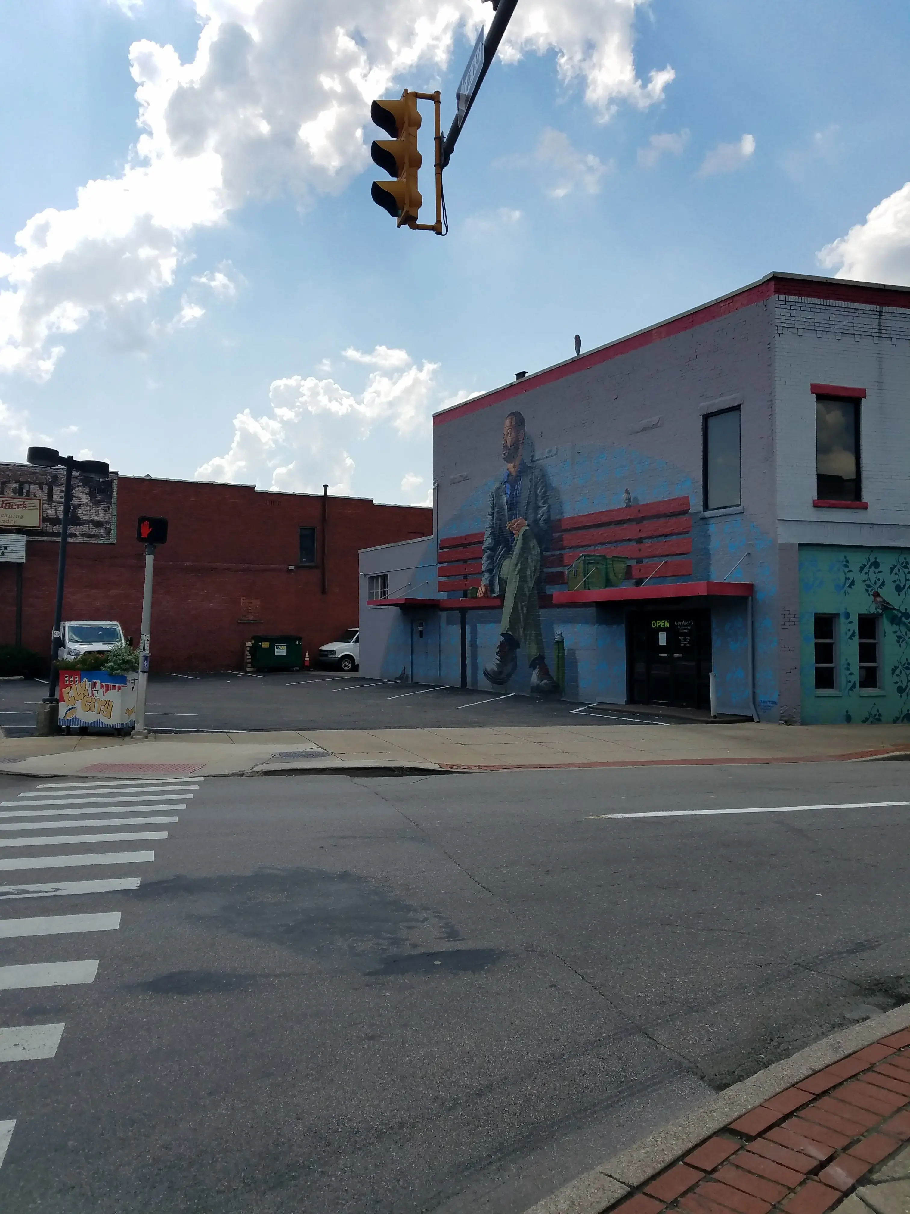 Gardner's Drycleaning-Laundry thumbnail 8