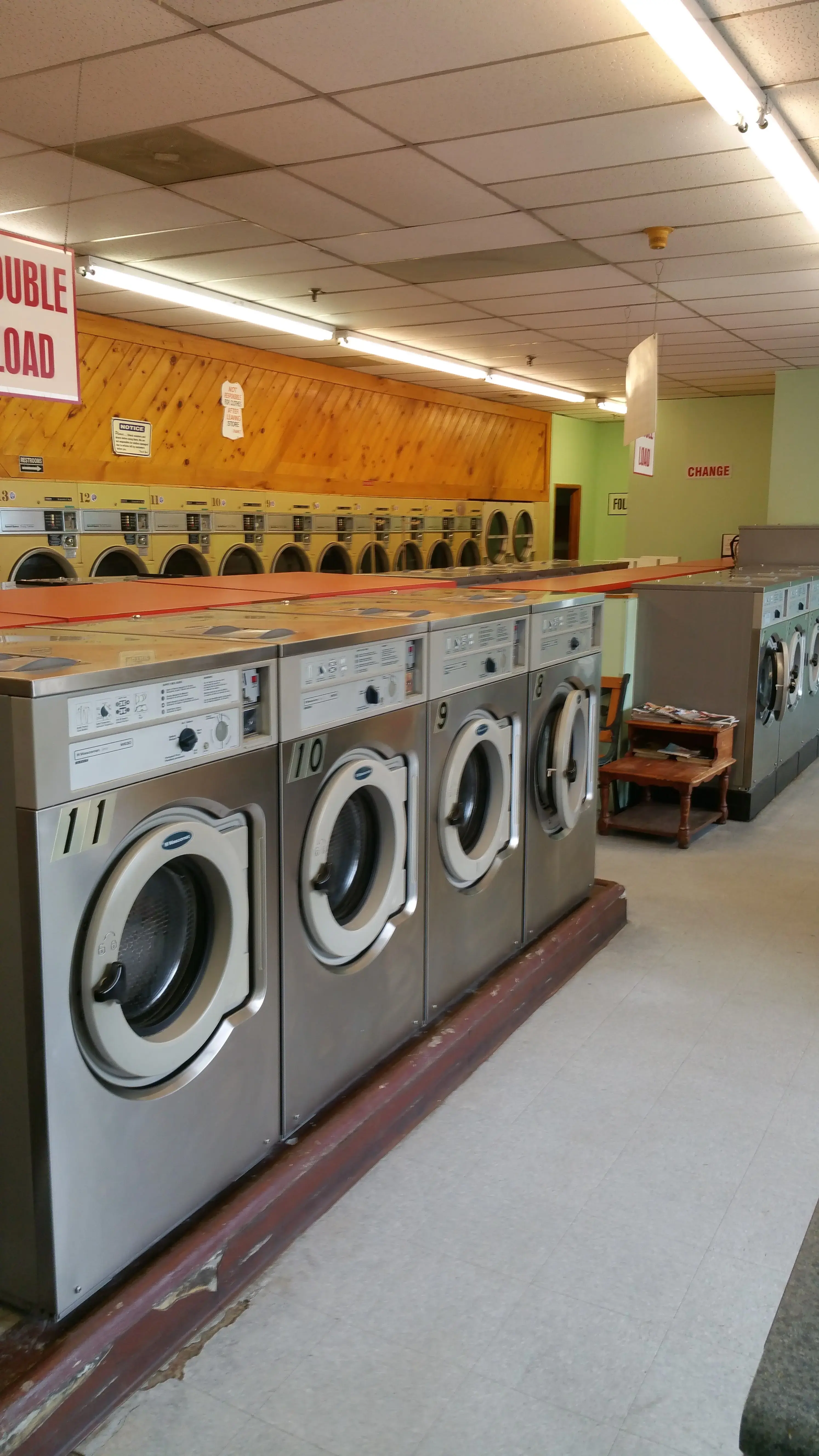 Garwood Laundromat - Image 20