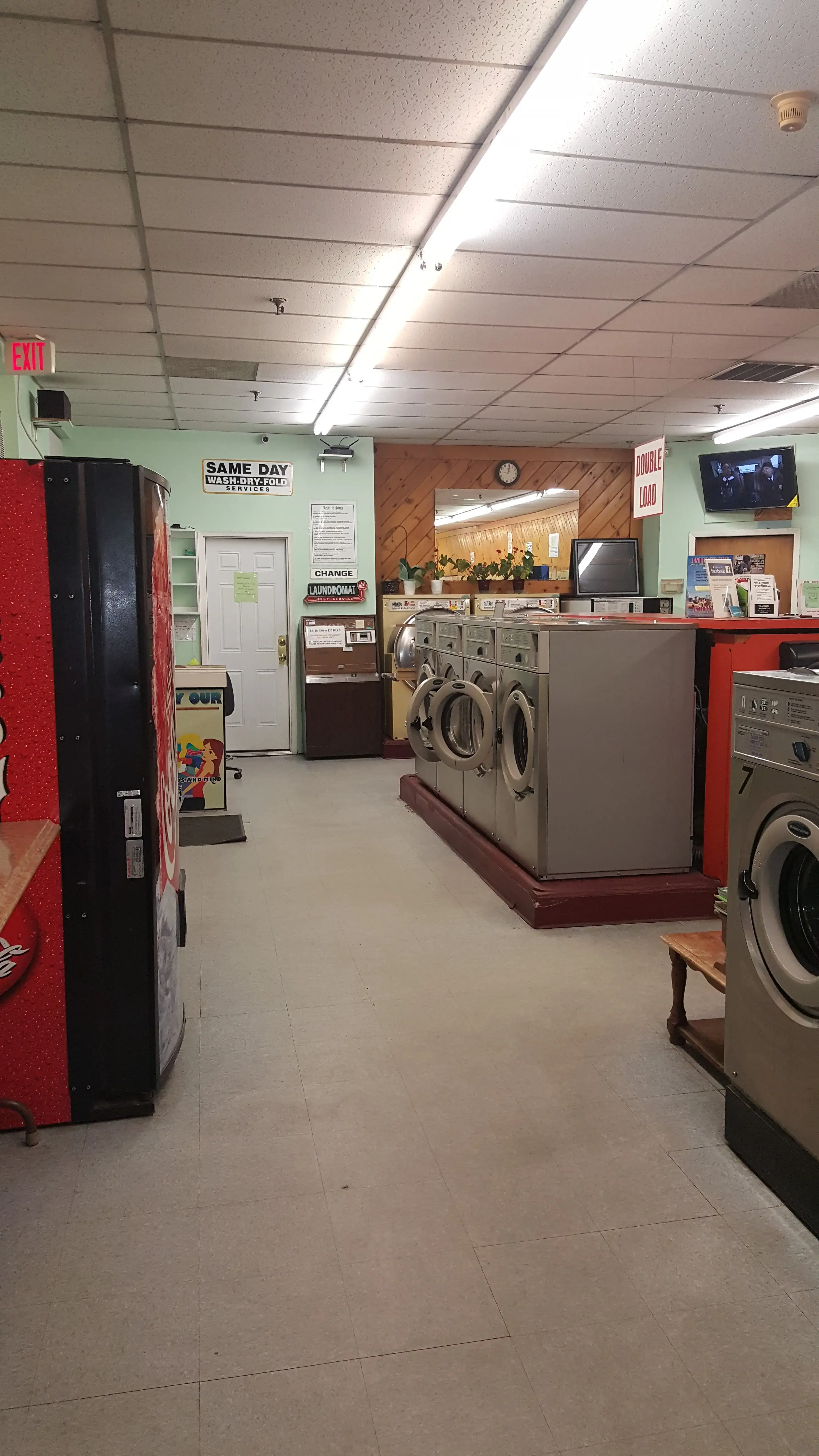 Garwood Laundromat - Image 15