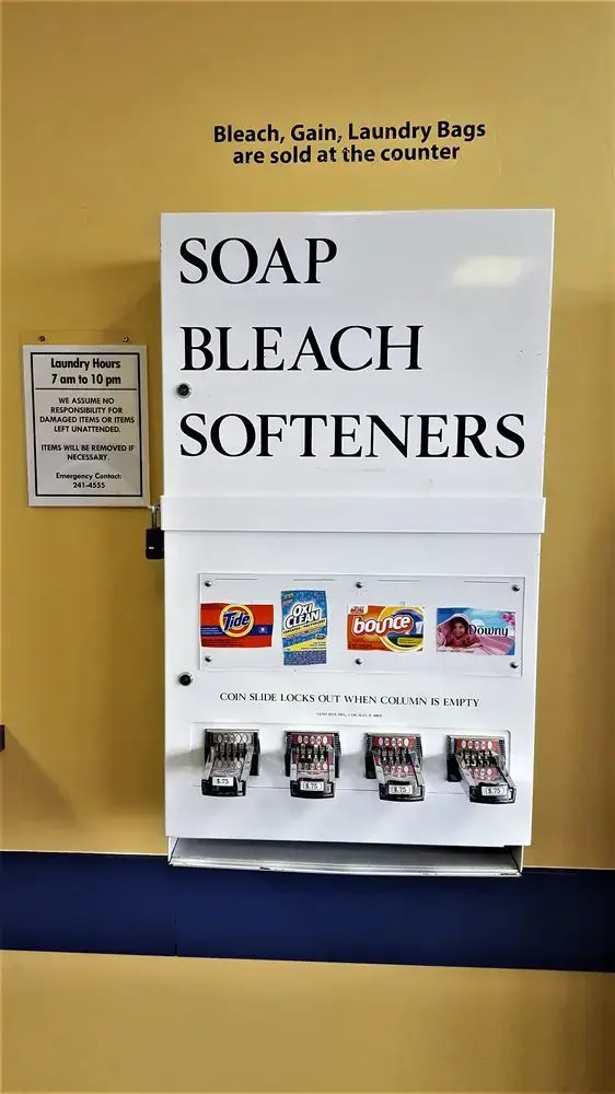 Gate City Cleaners Laundromat - Image 9