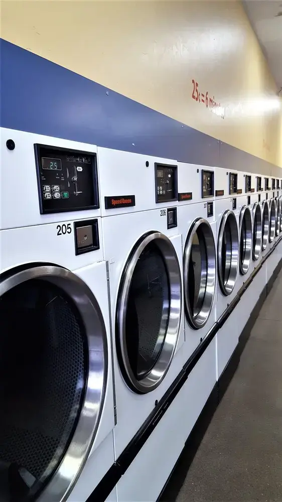 Gate City Cleaners Laundromat thumbnail 2