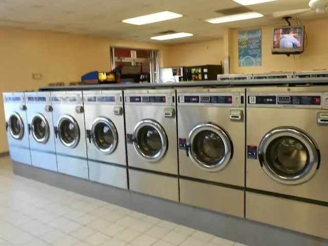 Gates Plaza Ultra Wash - Image 12