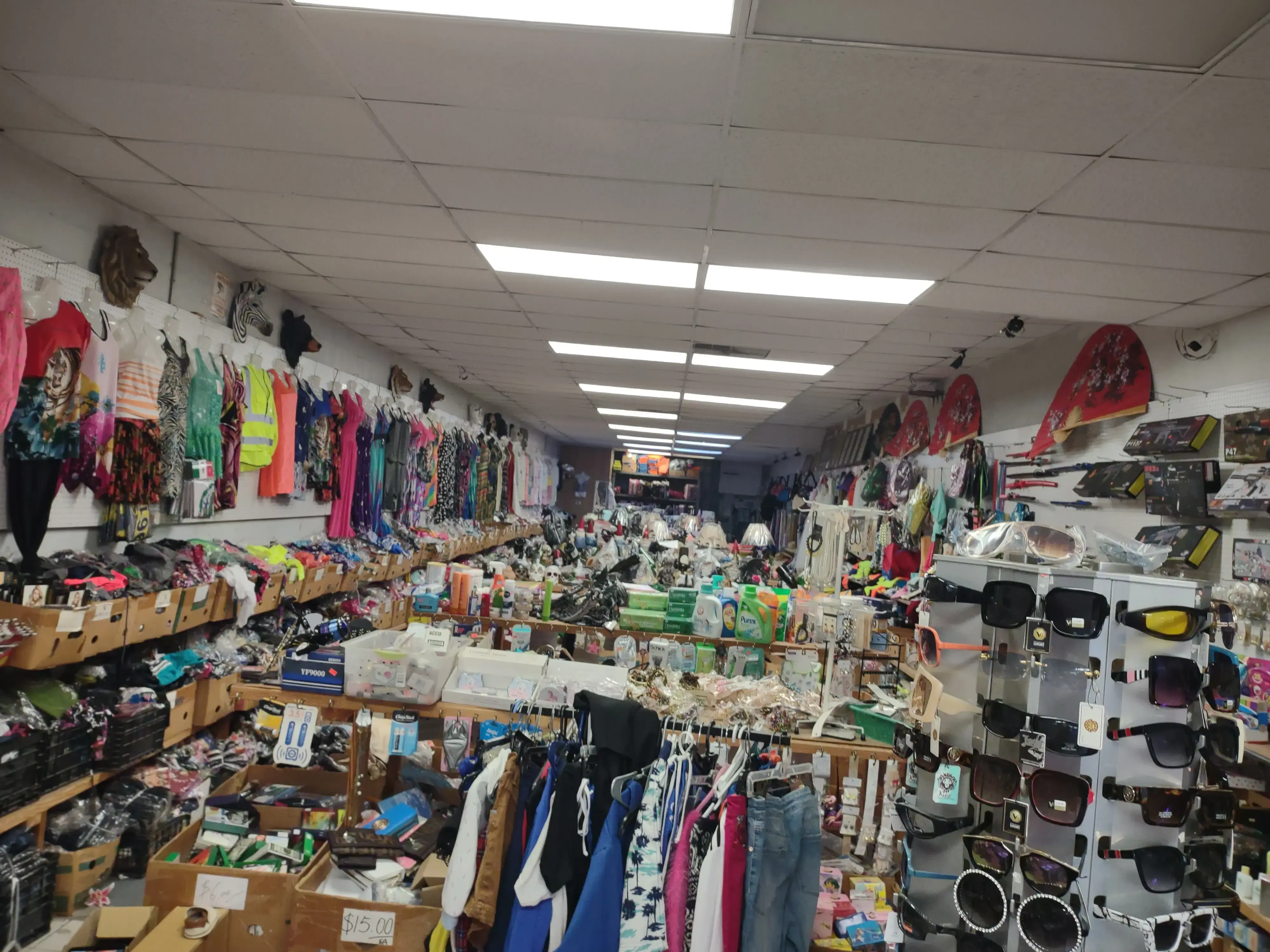 Gateway Laundromat - Image 5