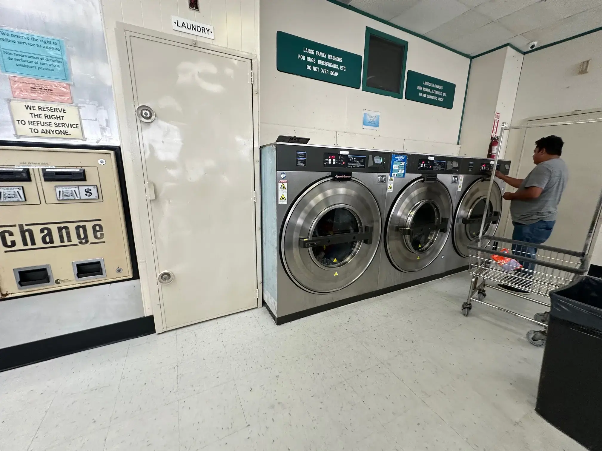 Gateway Laundromat thumbnail 17