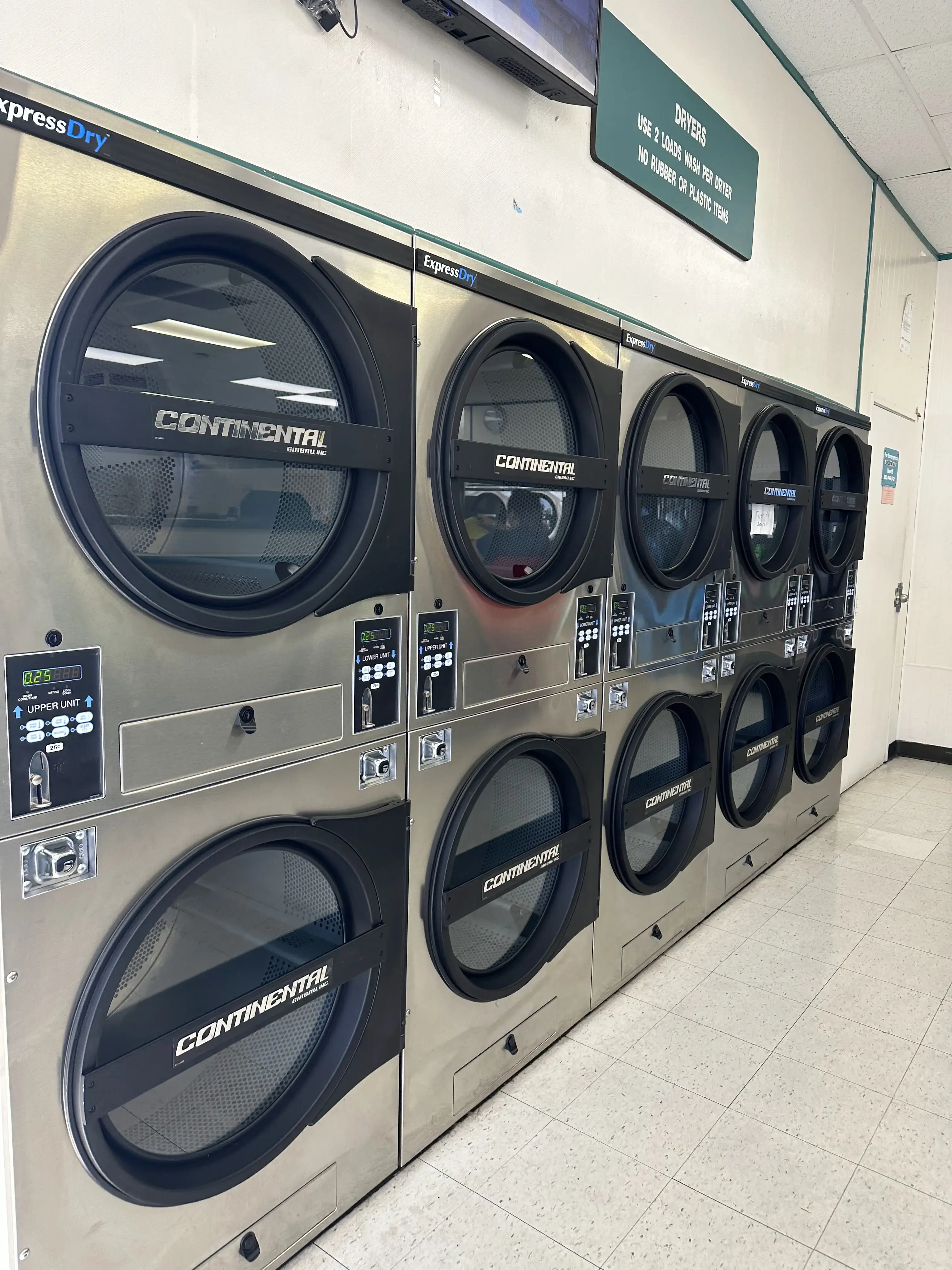 Gateway Laundromat thumbnail 10