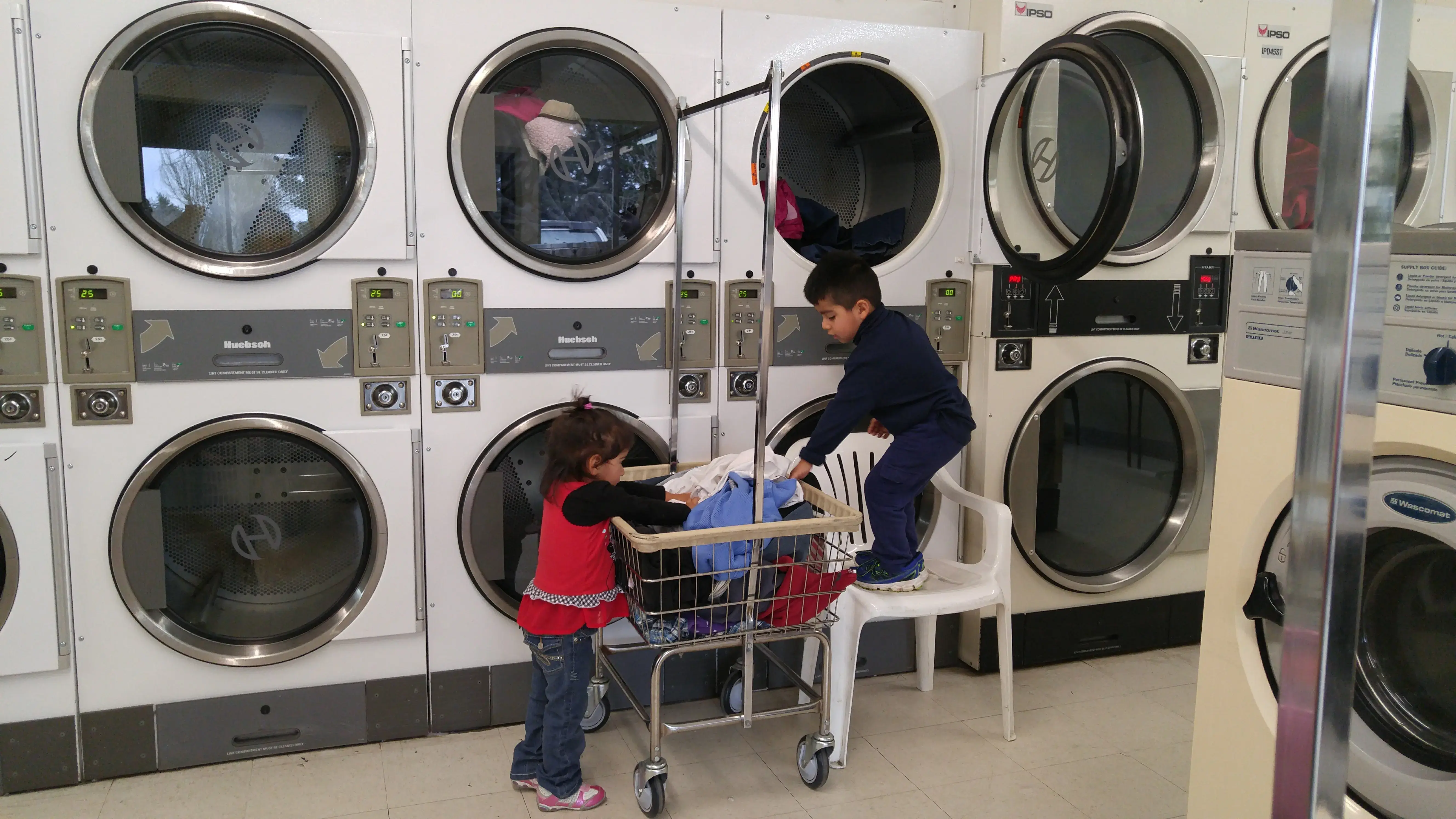 Gateway Laundromat thumbnail 19