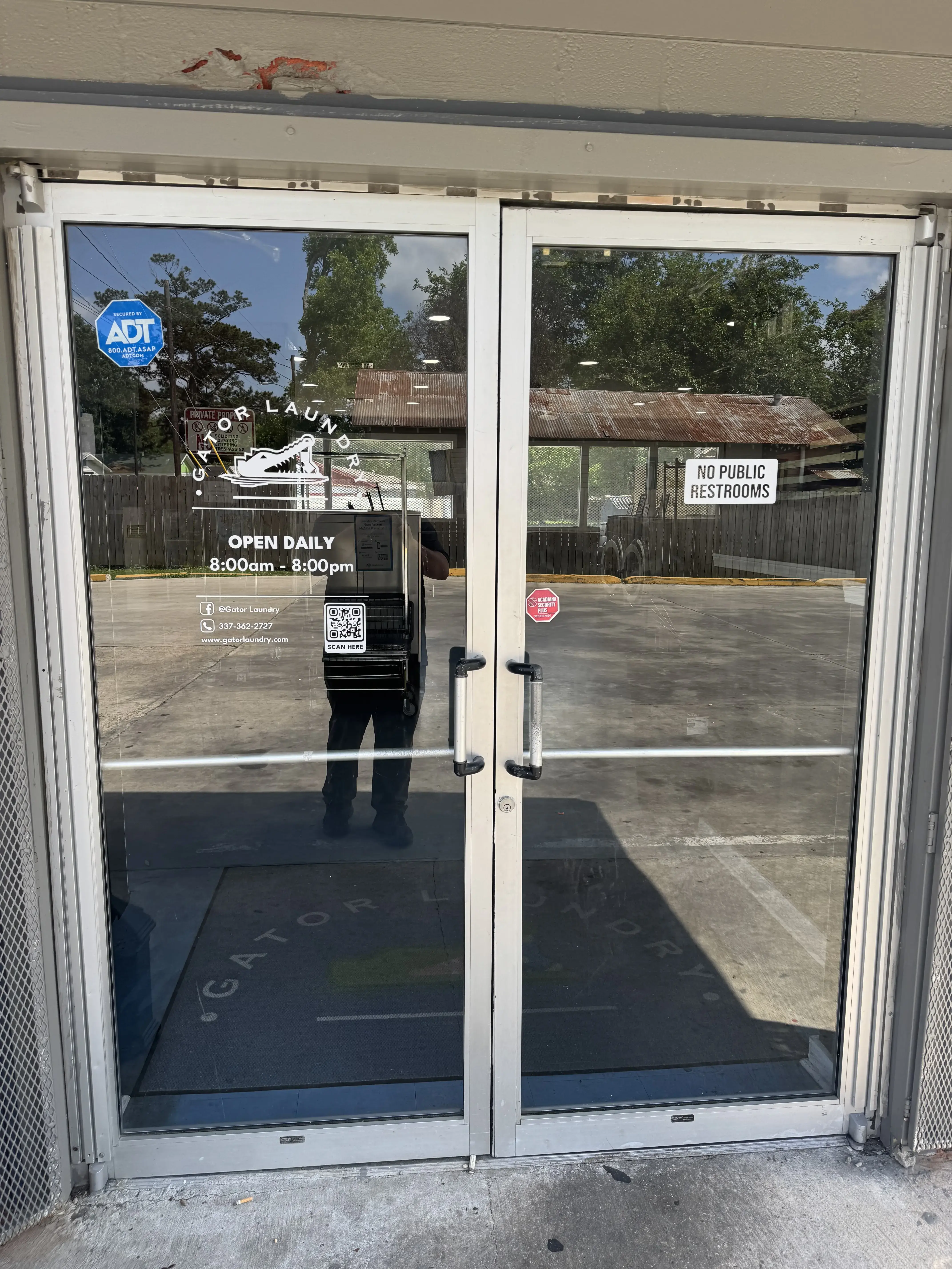 Gator Laundry - Image 18