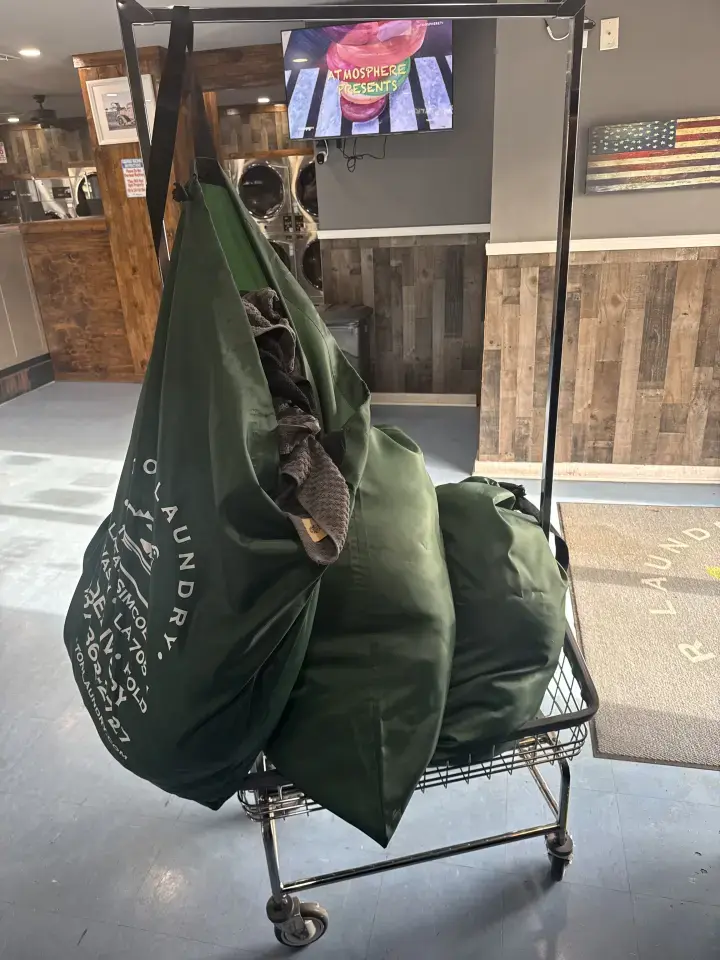 Gator Laundry - Image 20