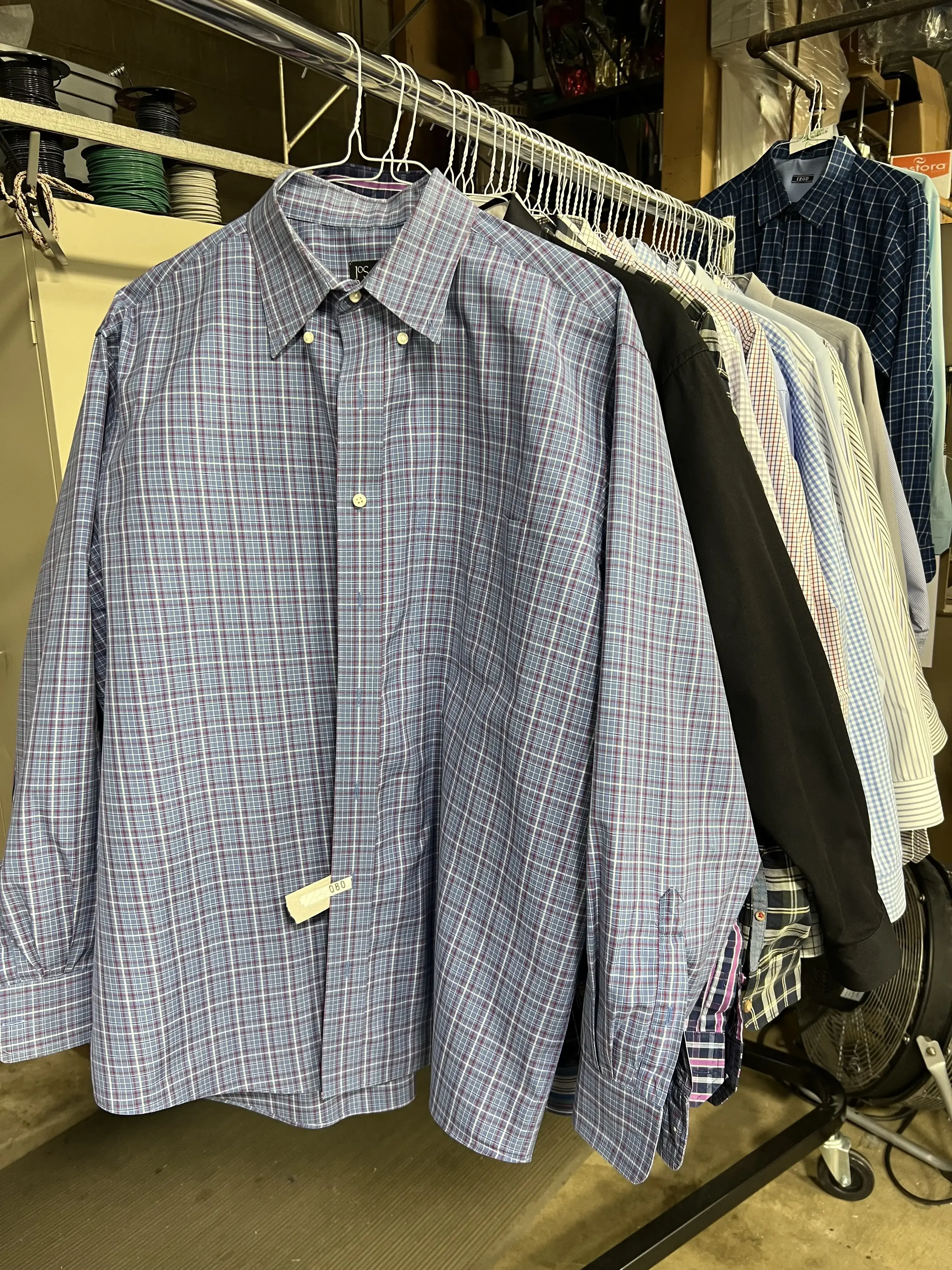 Gault's Plaza Dry Cleaners & Laundromat thumbnail 13