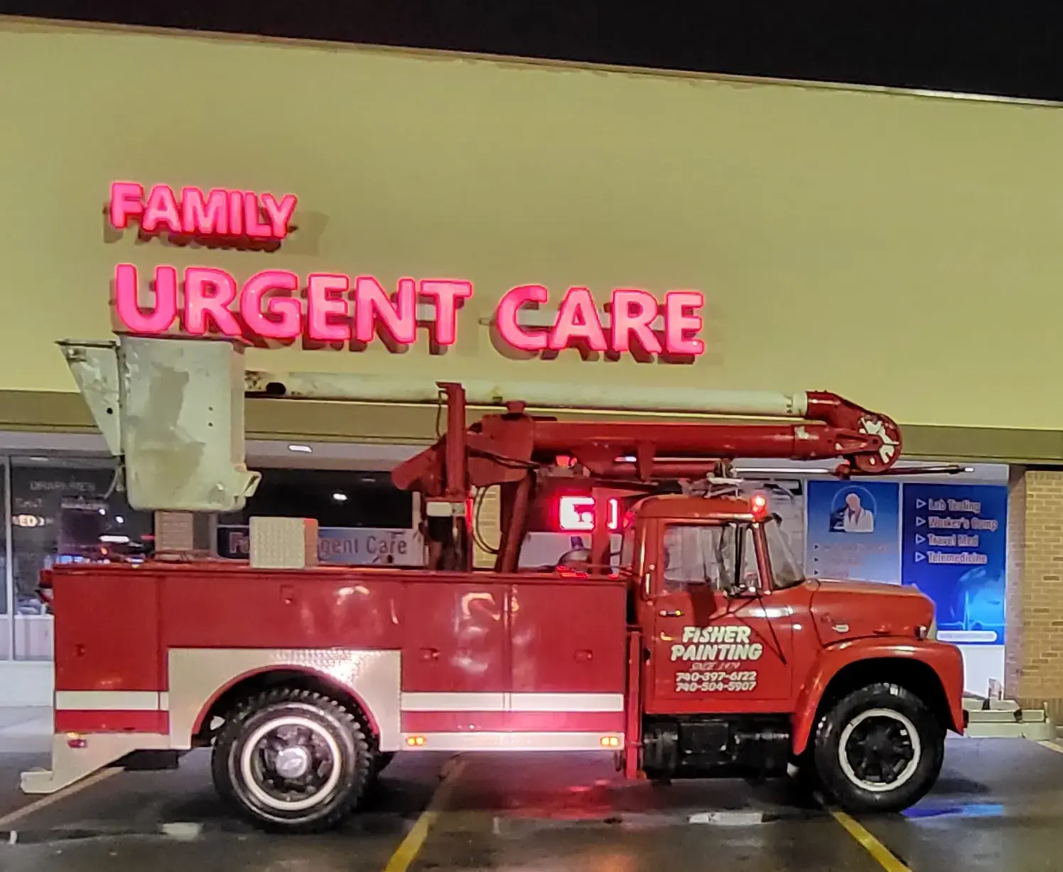 Gault's Plaza Dry Cleaners & Laundromat - Image 9