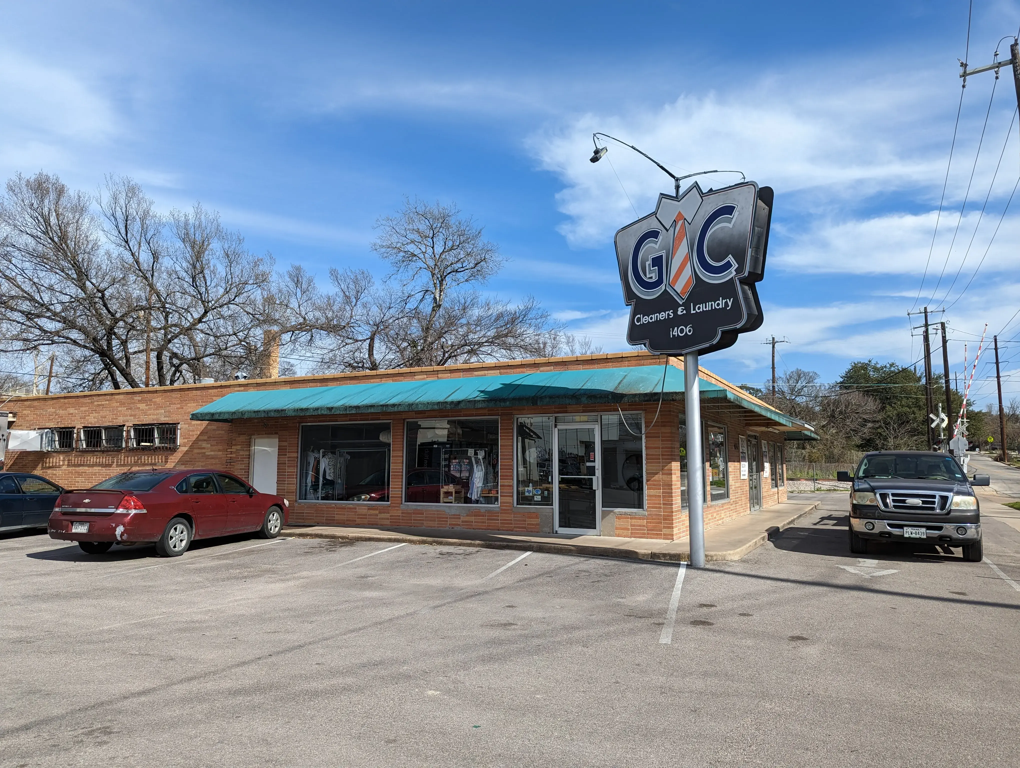 GC Cleaners & Laundry thumbnail 2