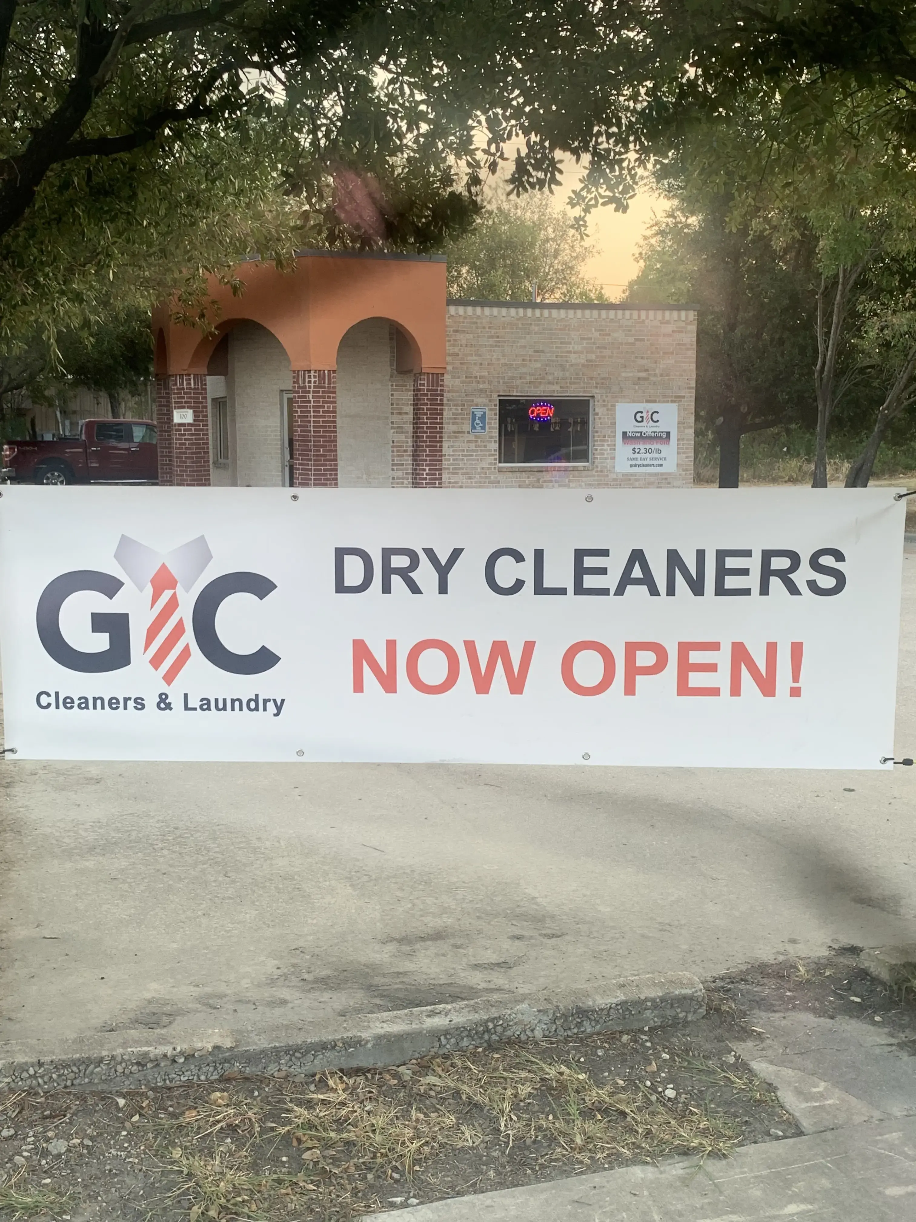 GC Dry Cleaners & Laundry - Image 9