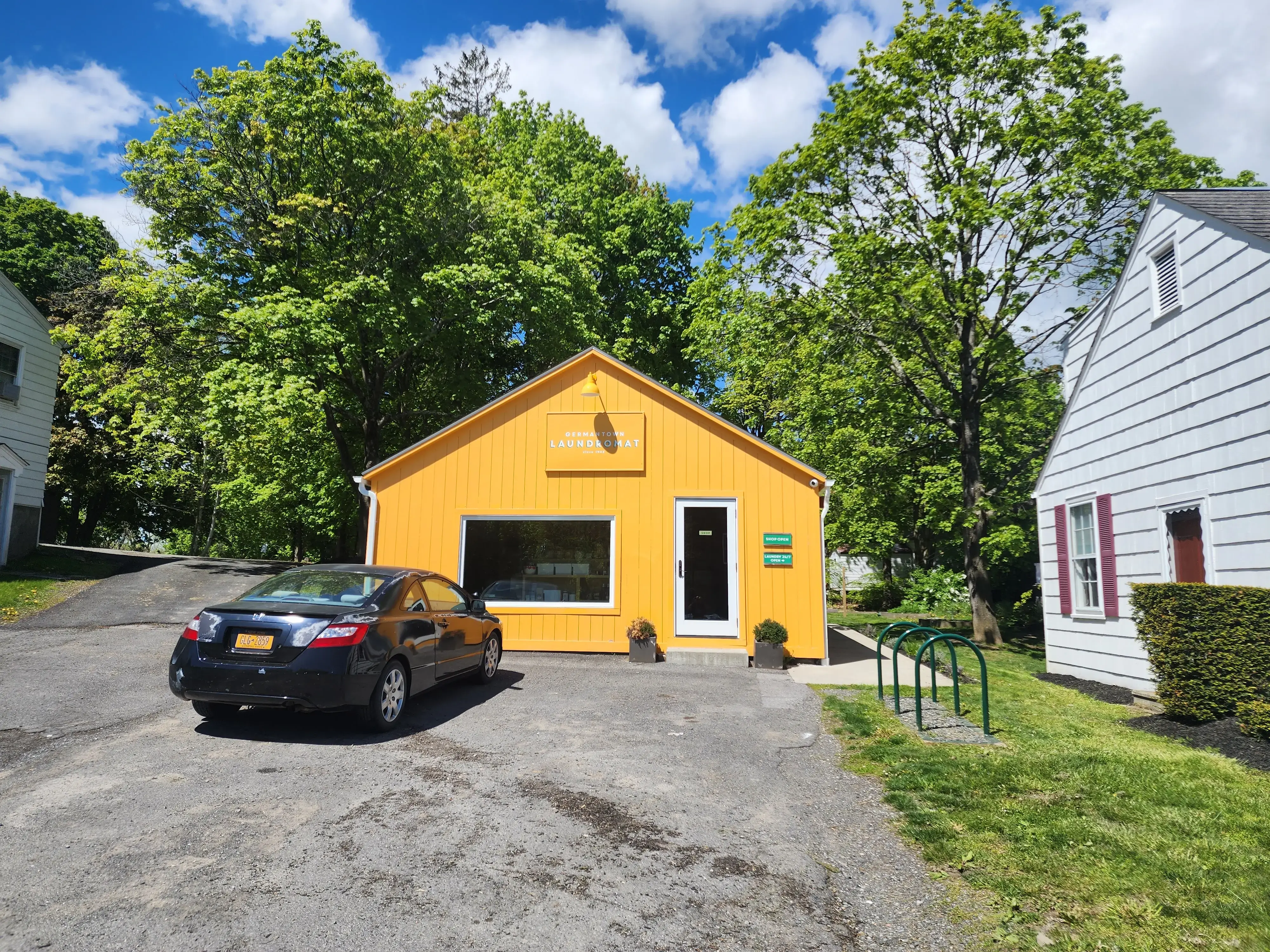 Germantown Laundromat thumbnail 2