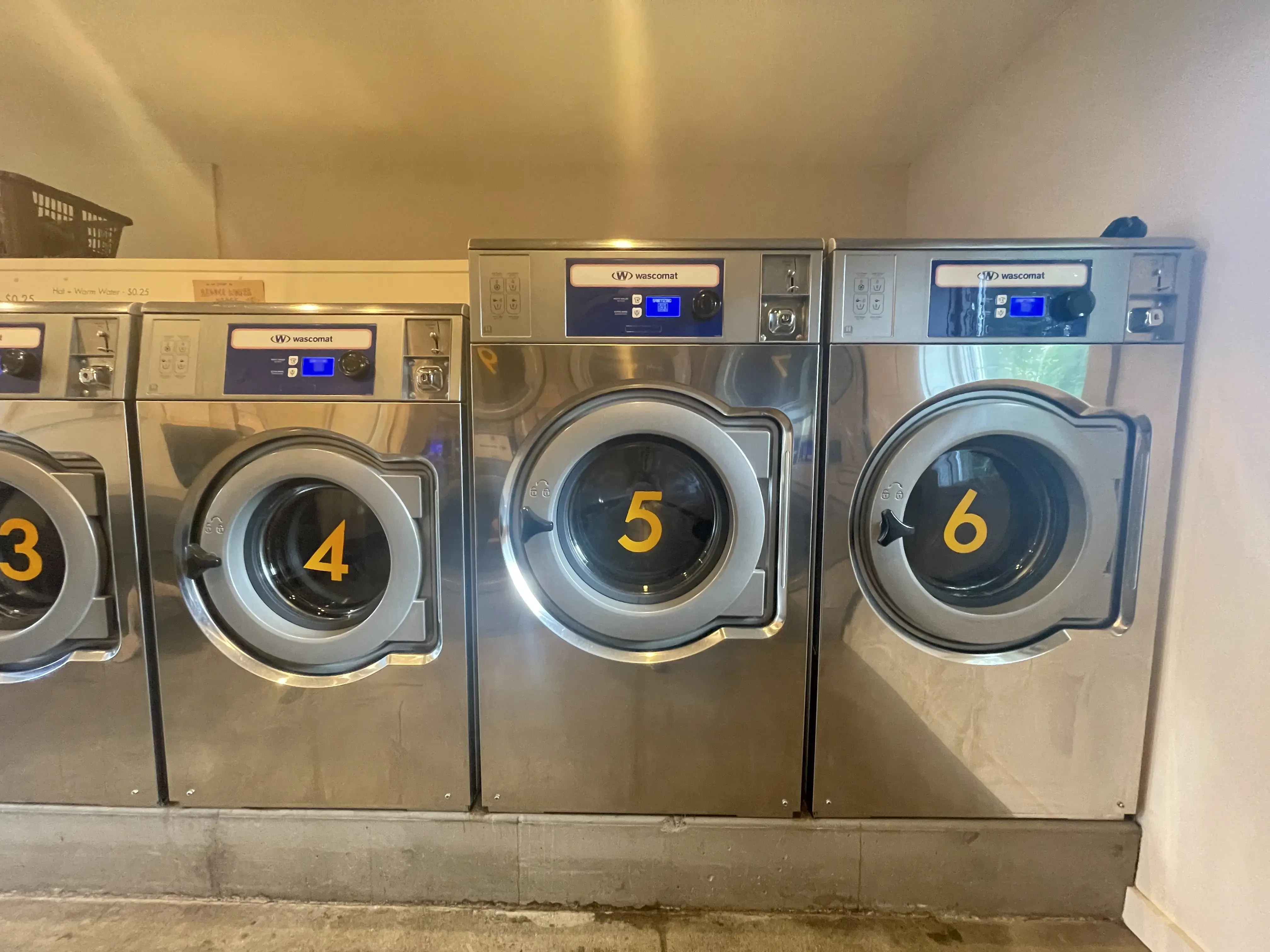 Germantown Laundromat - Image 10