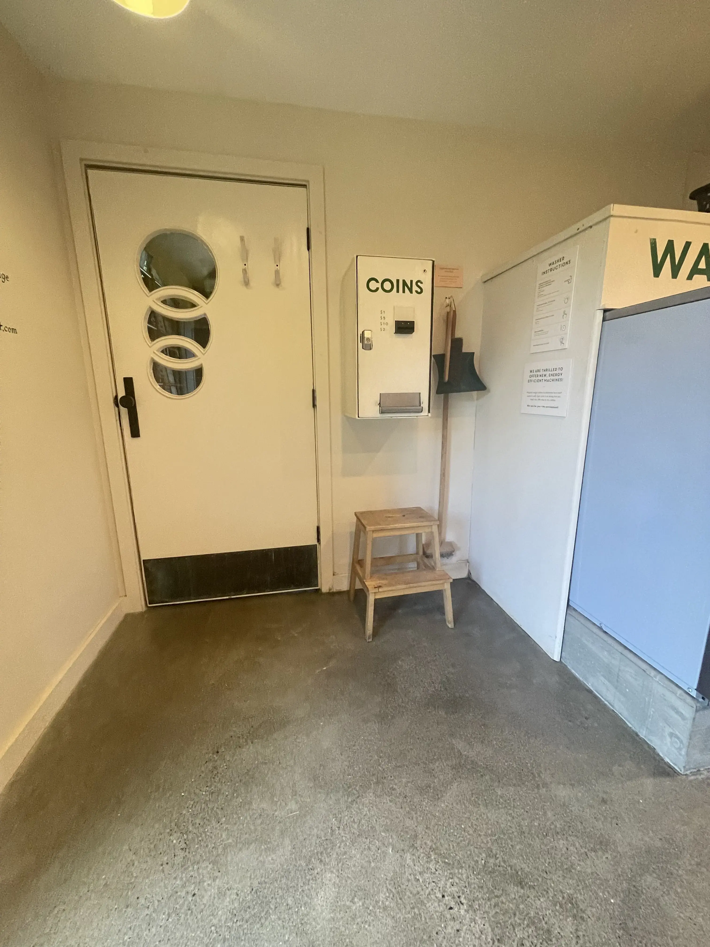 Germantown Laundromat - Image 19