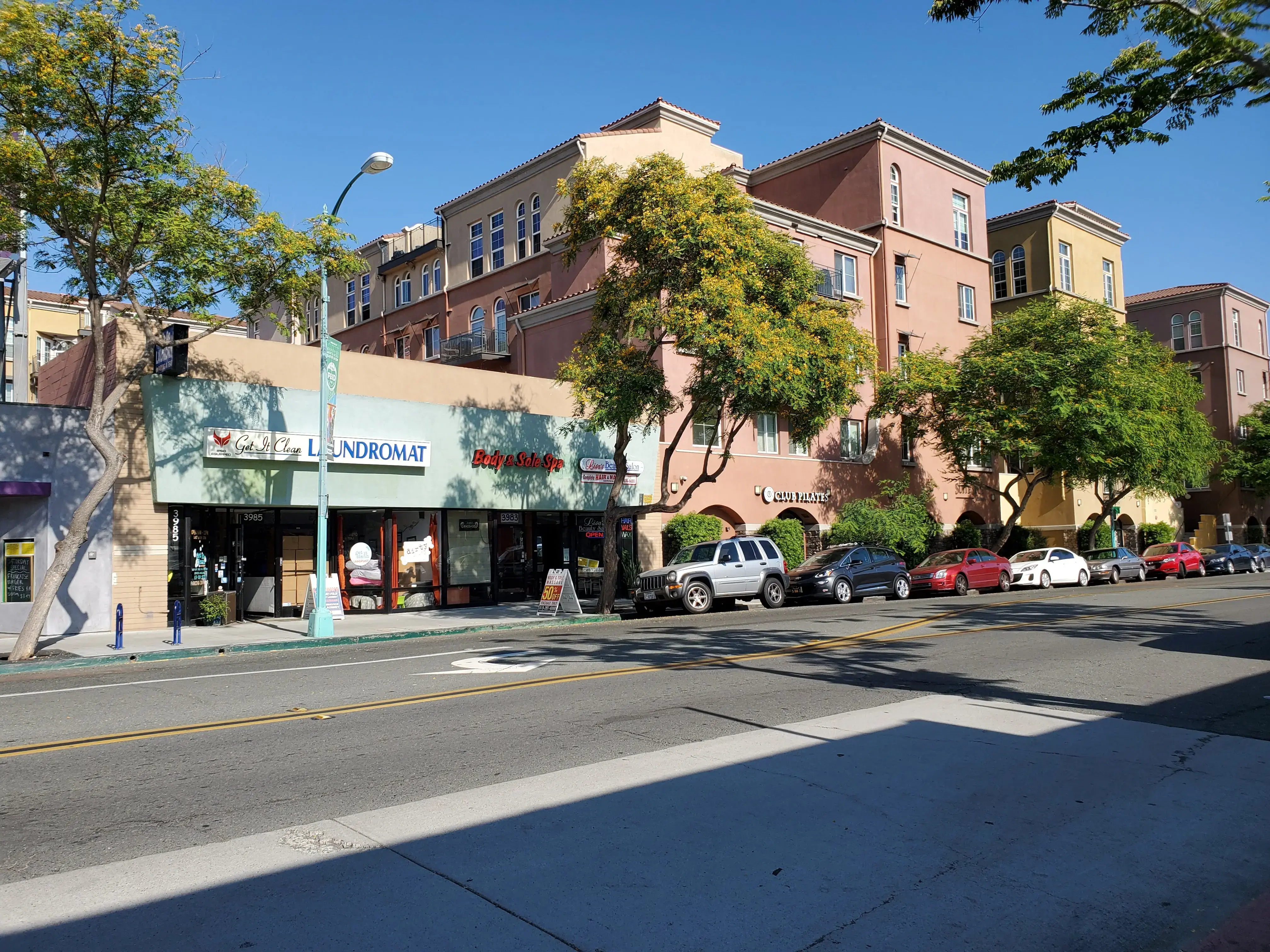 Get It Clean Laundromat - Image 6