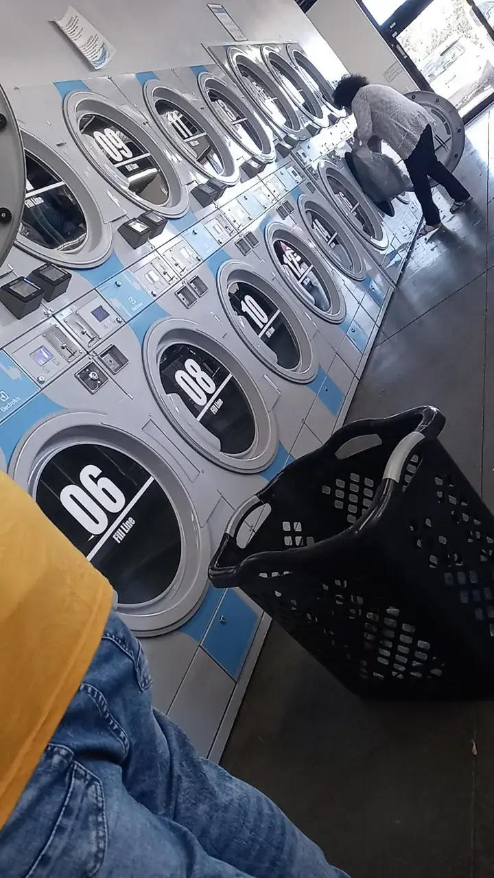 Get the Funk Out Laundromat thumbnail 13