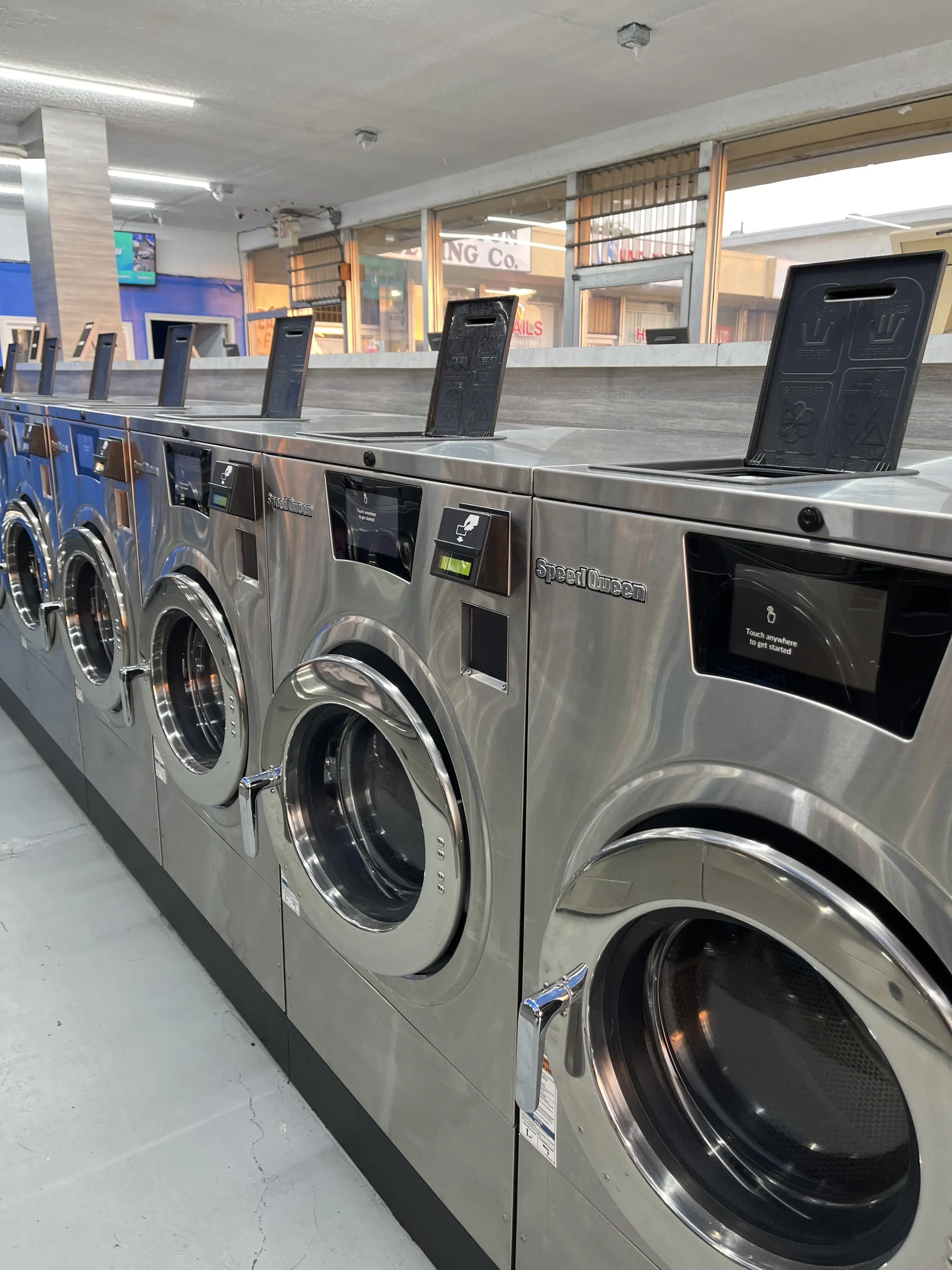 Get The Funk Out Laundromat thumbnail 15