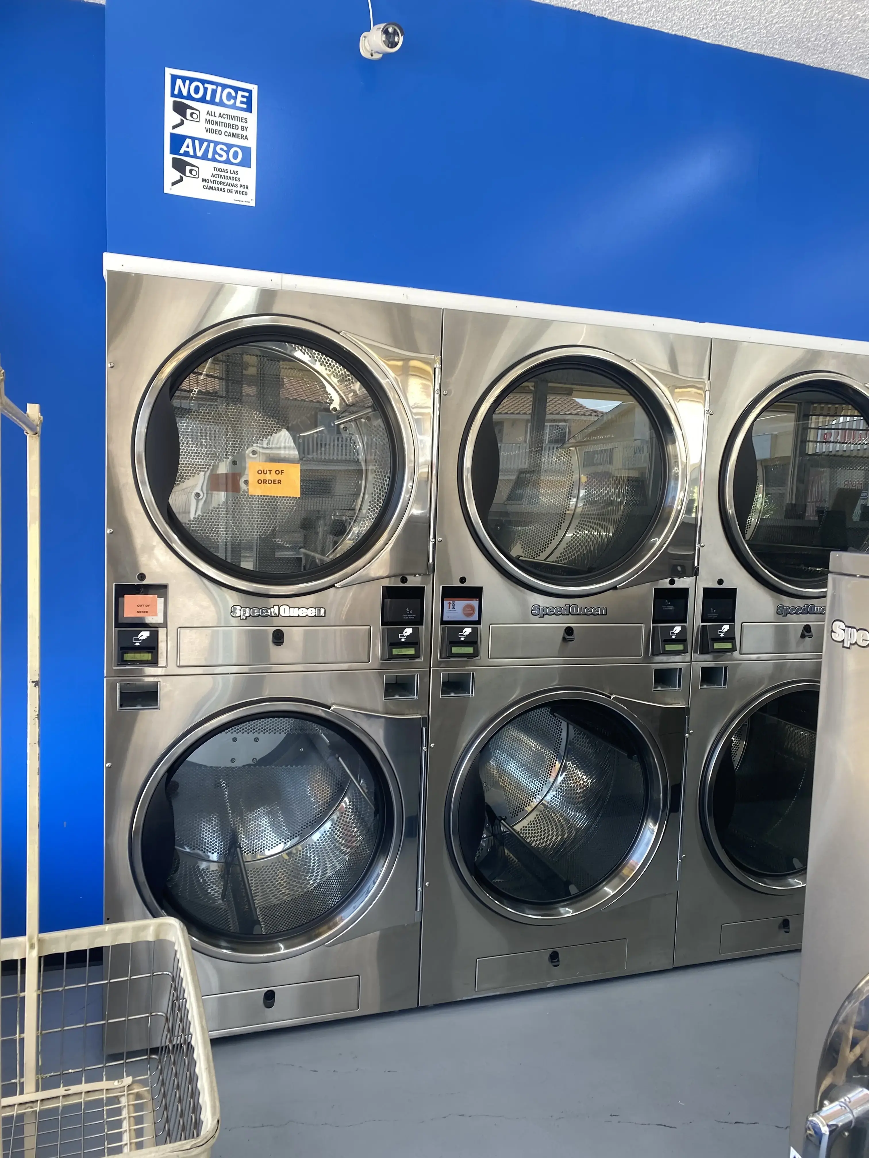Get The Funk Out Laundromat thumbnail 13