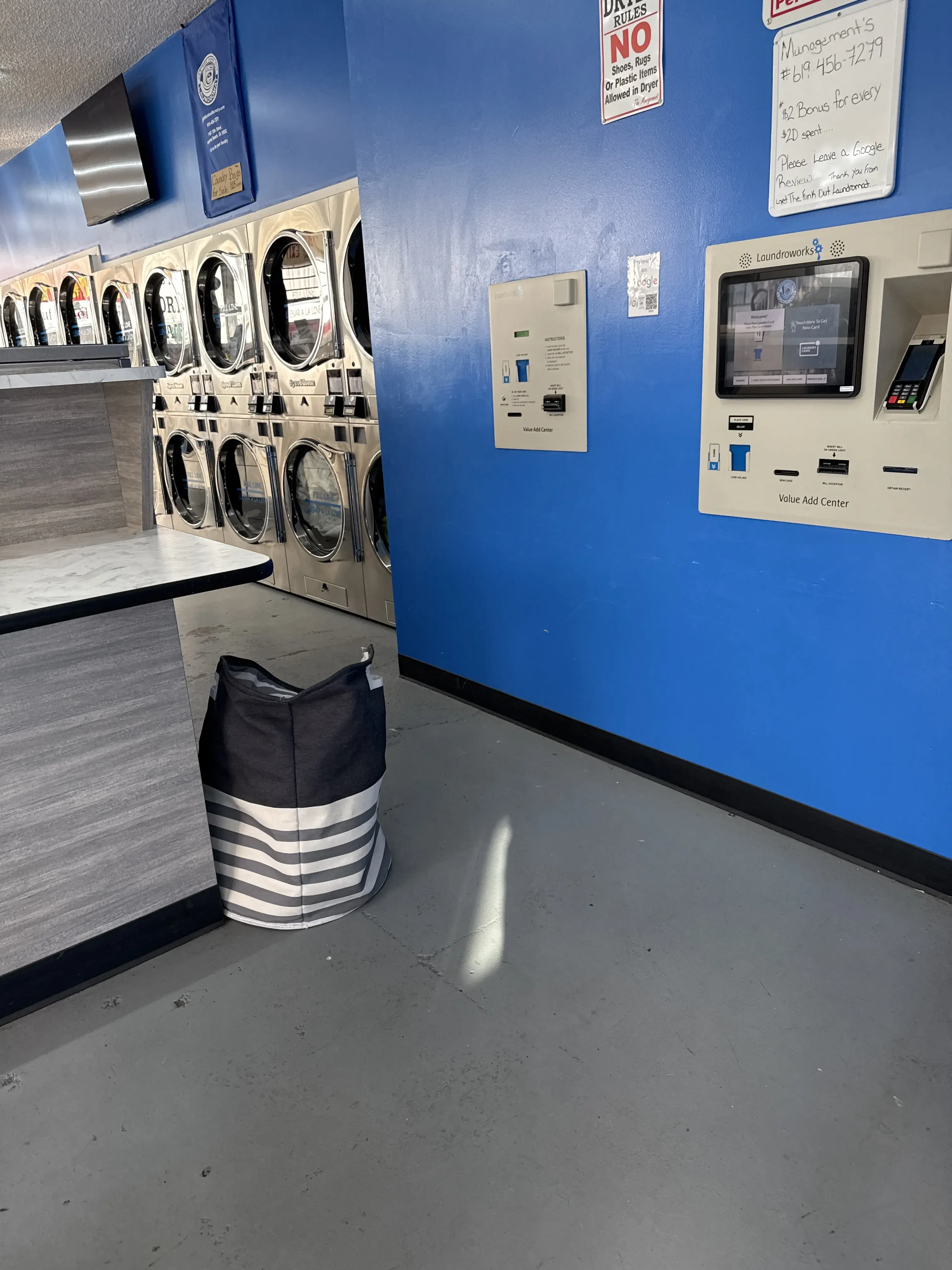 Get The Funk Out Laundromat thumbnail 10