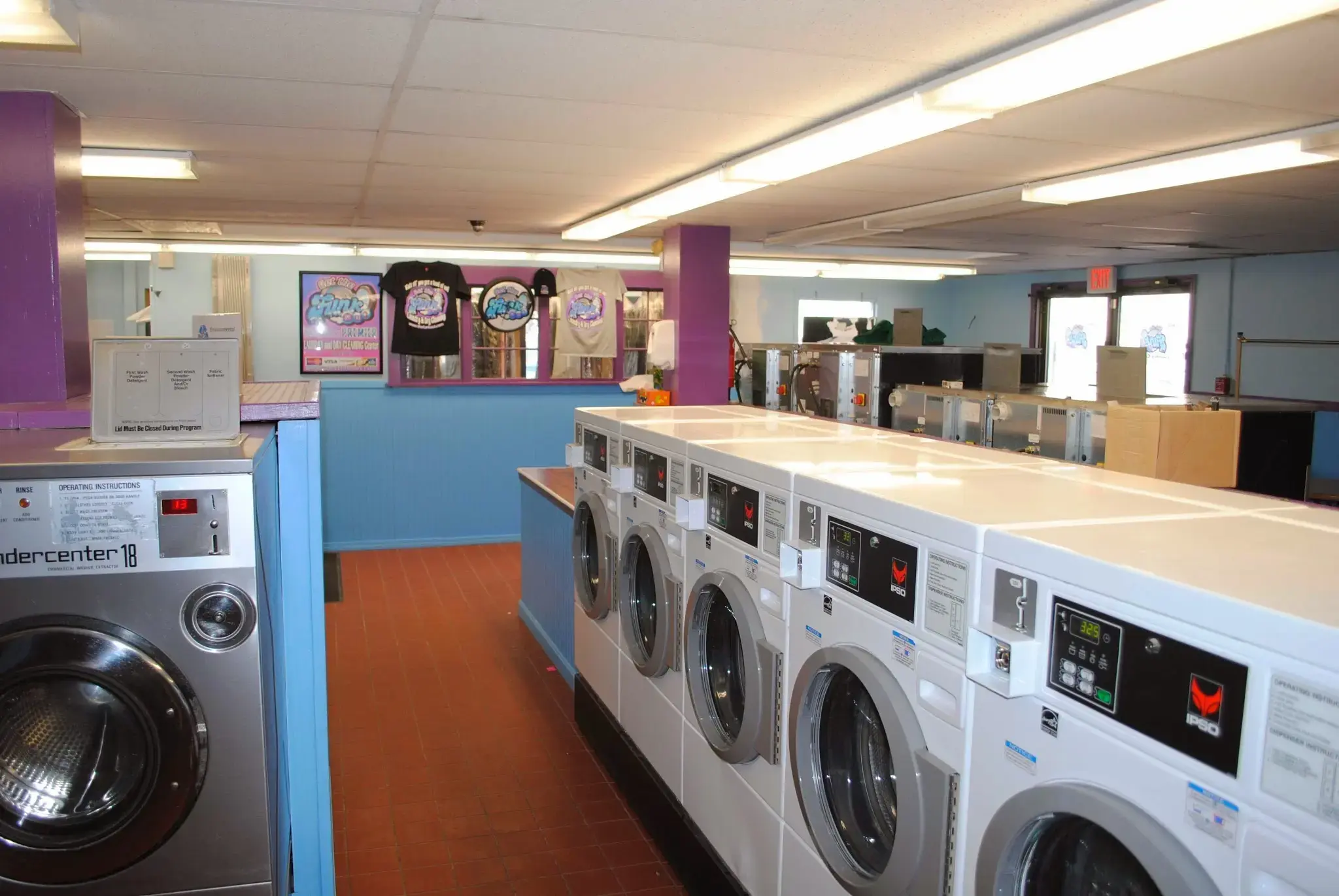 Get The FUNK Out Laundromat thumbnail 3