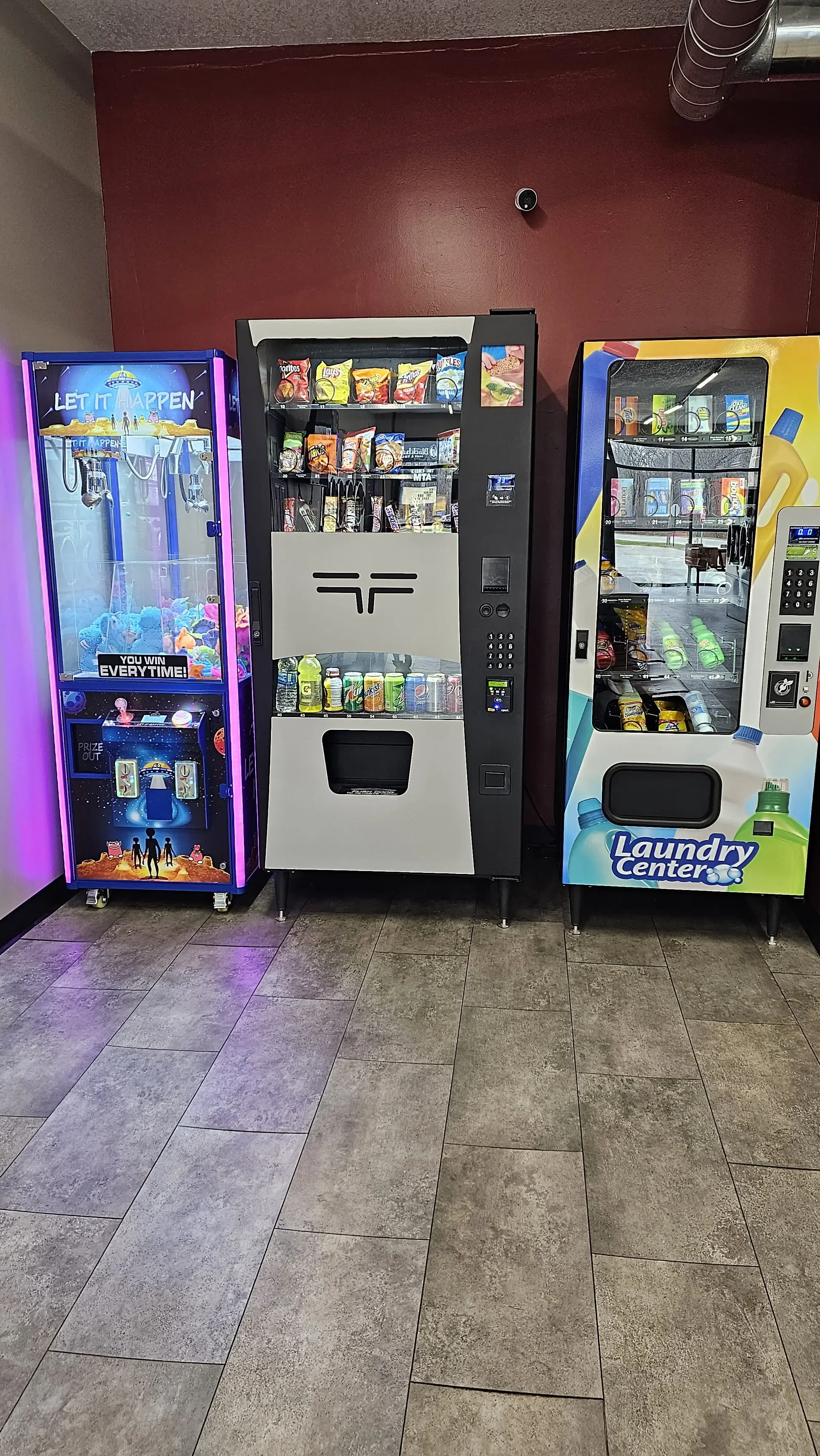 Giant Laundromats (Colona) - Image 10
