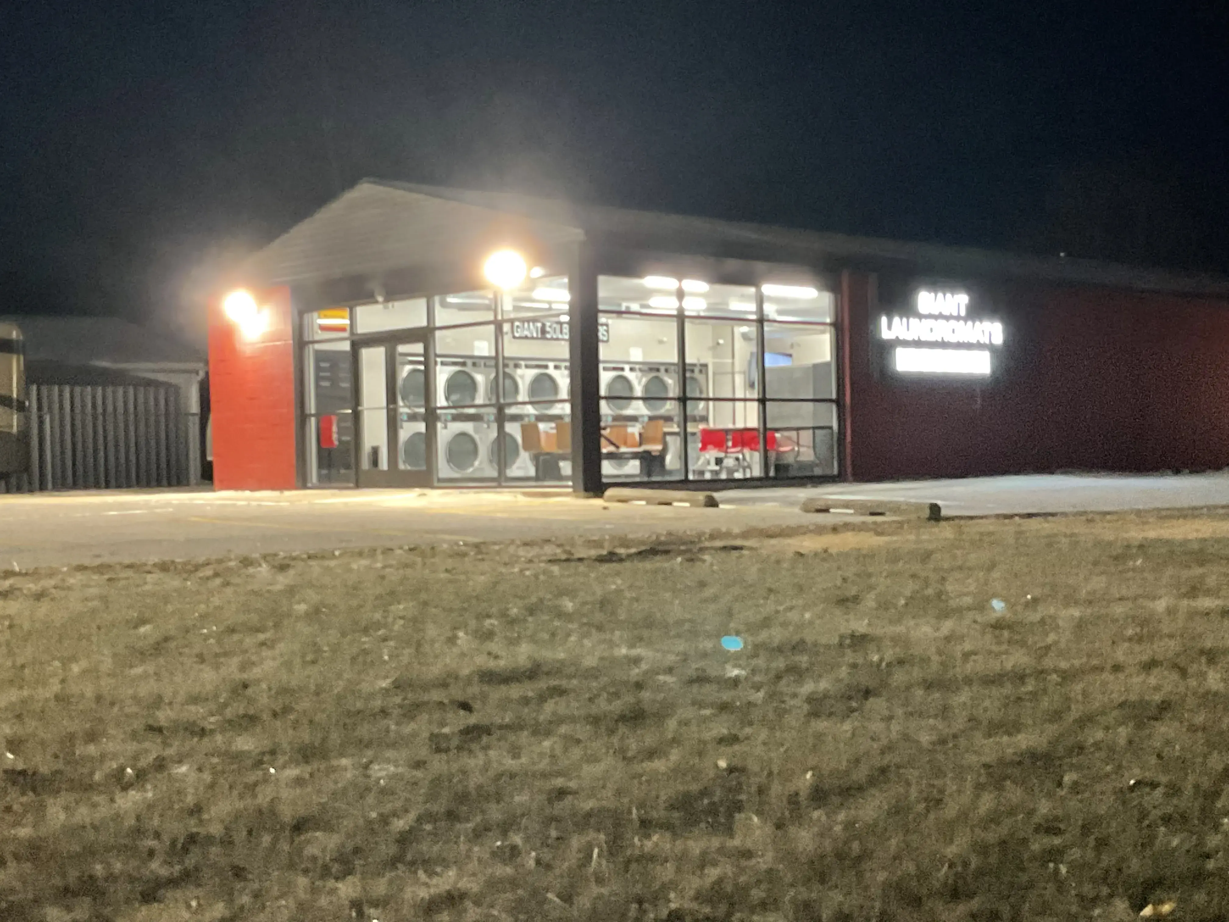 Giant Laundromats (Colona) - Image 2
