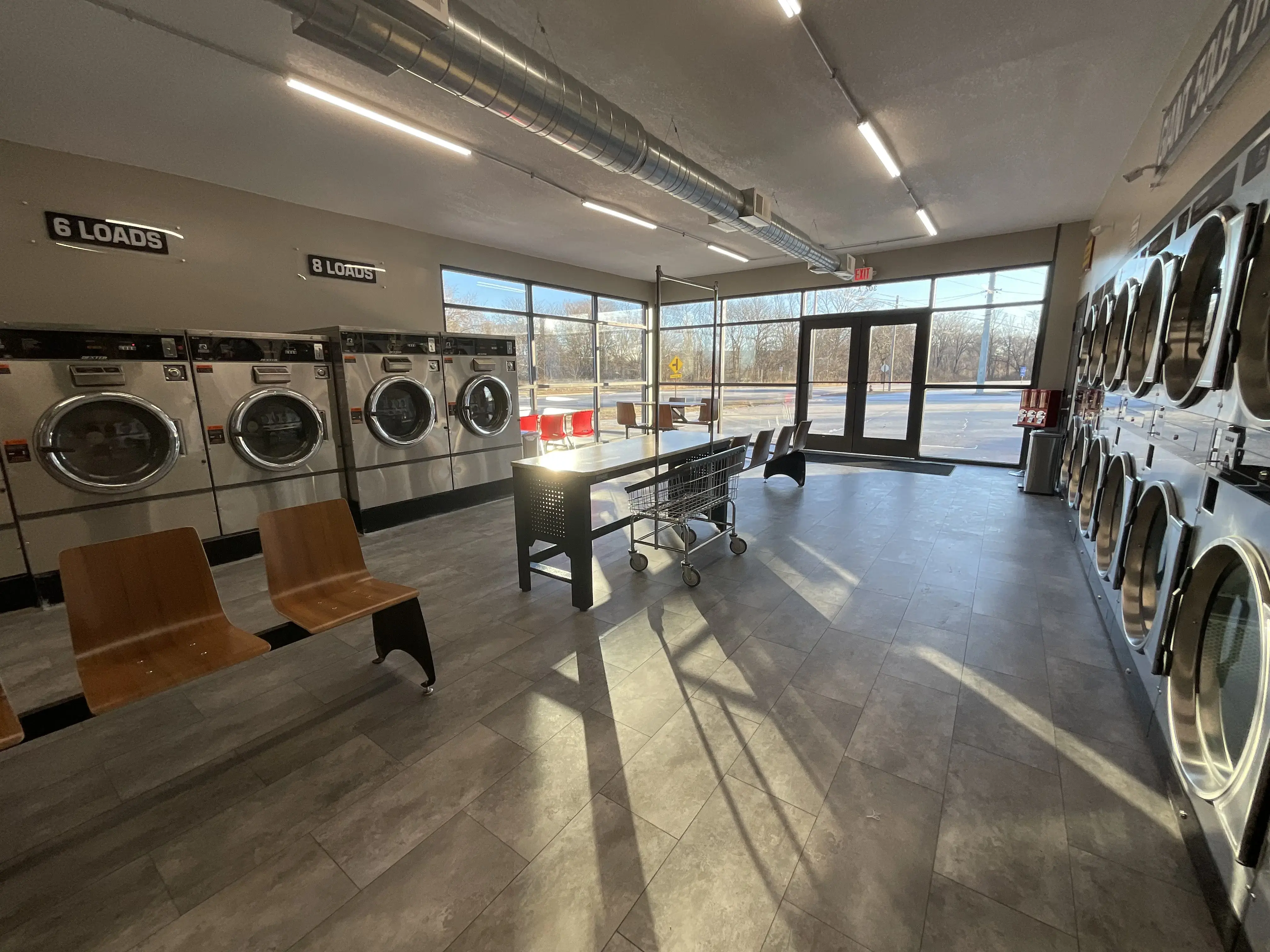 Giant Laundromats (Colona) location