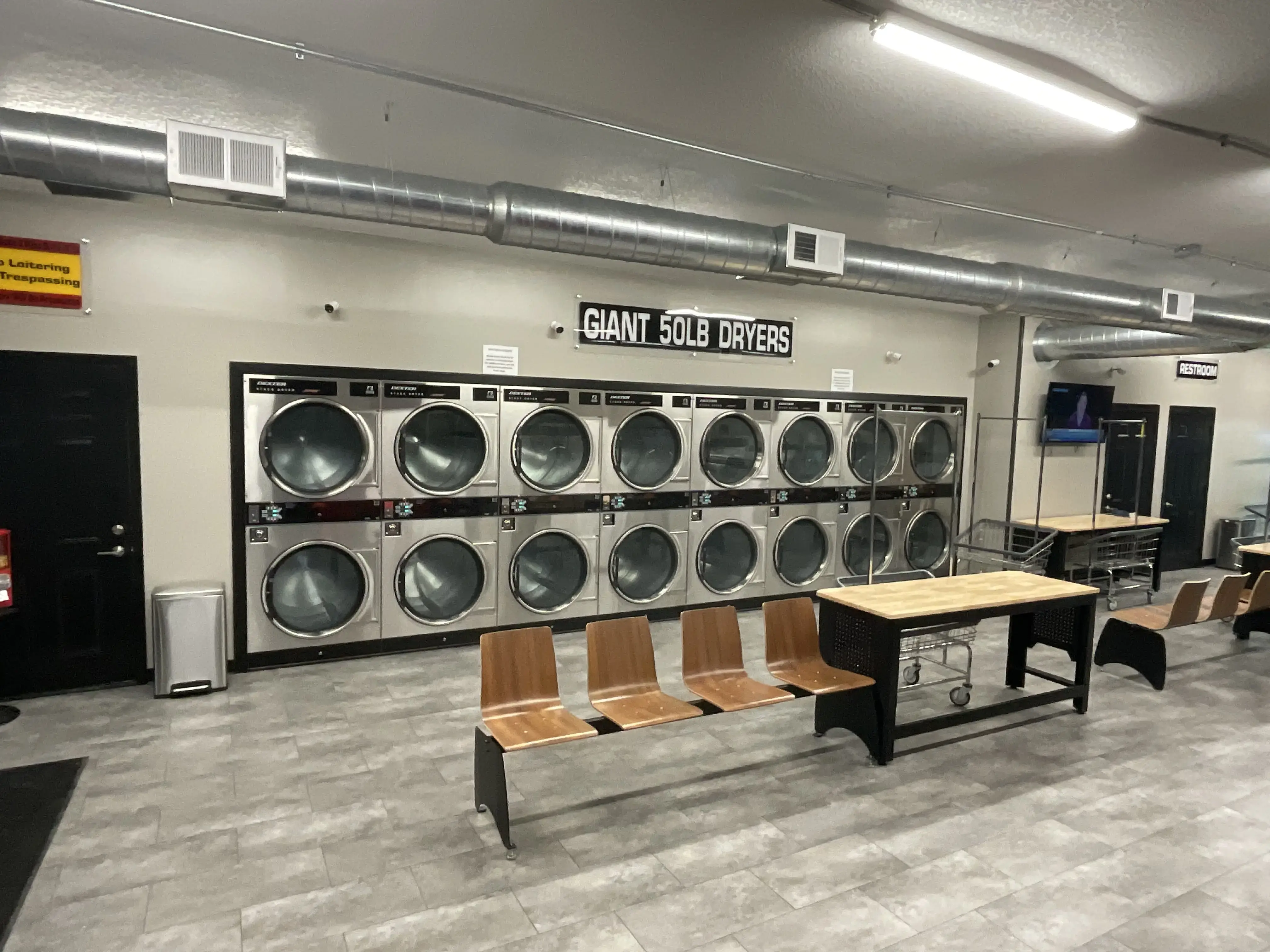 Giant Laundromats (Colona) - Image 20