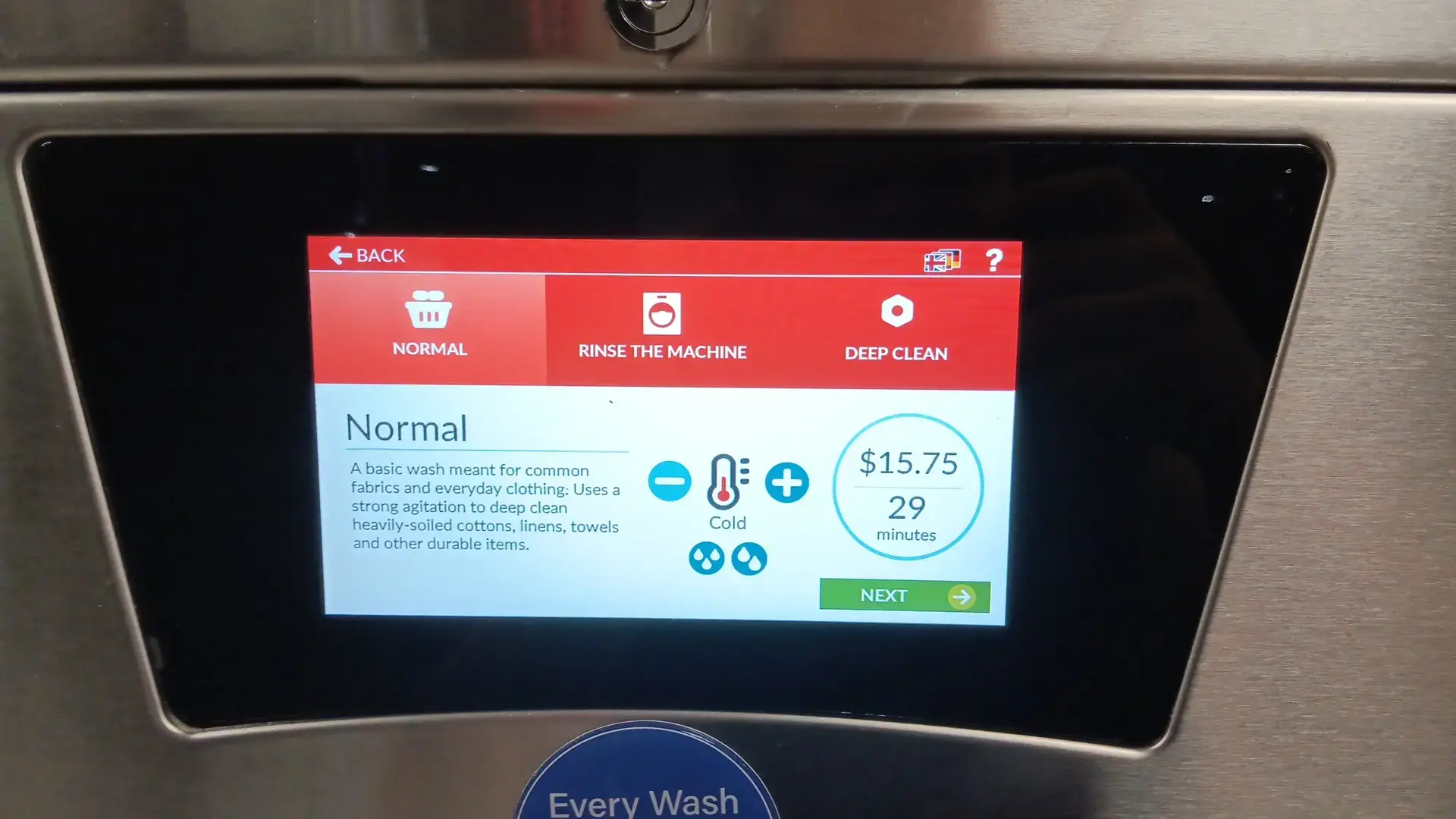 Giant Laundromats (Courtesy Cleaners) thumbnail 7