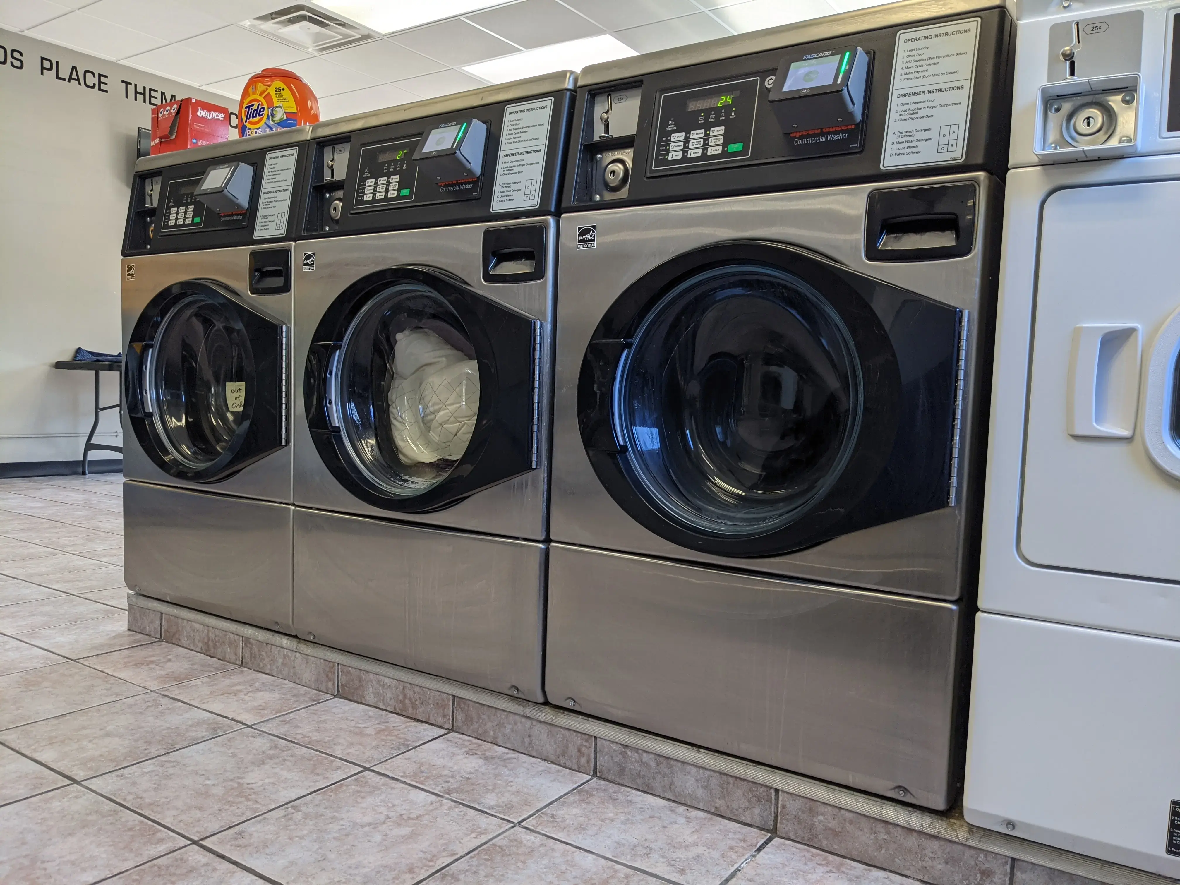 Giant Laundromats (DMG Laundry) location