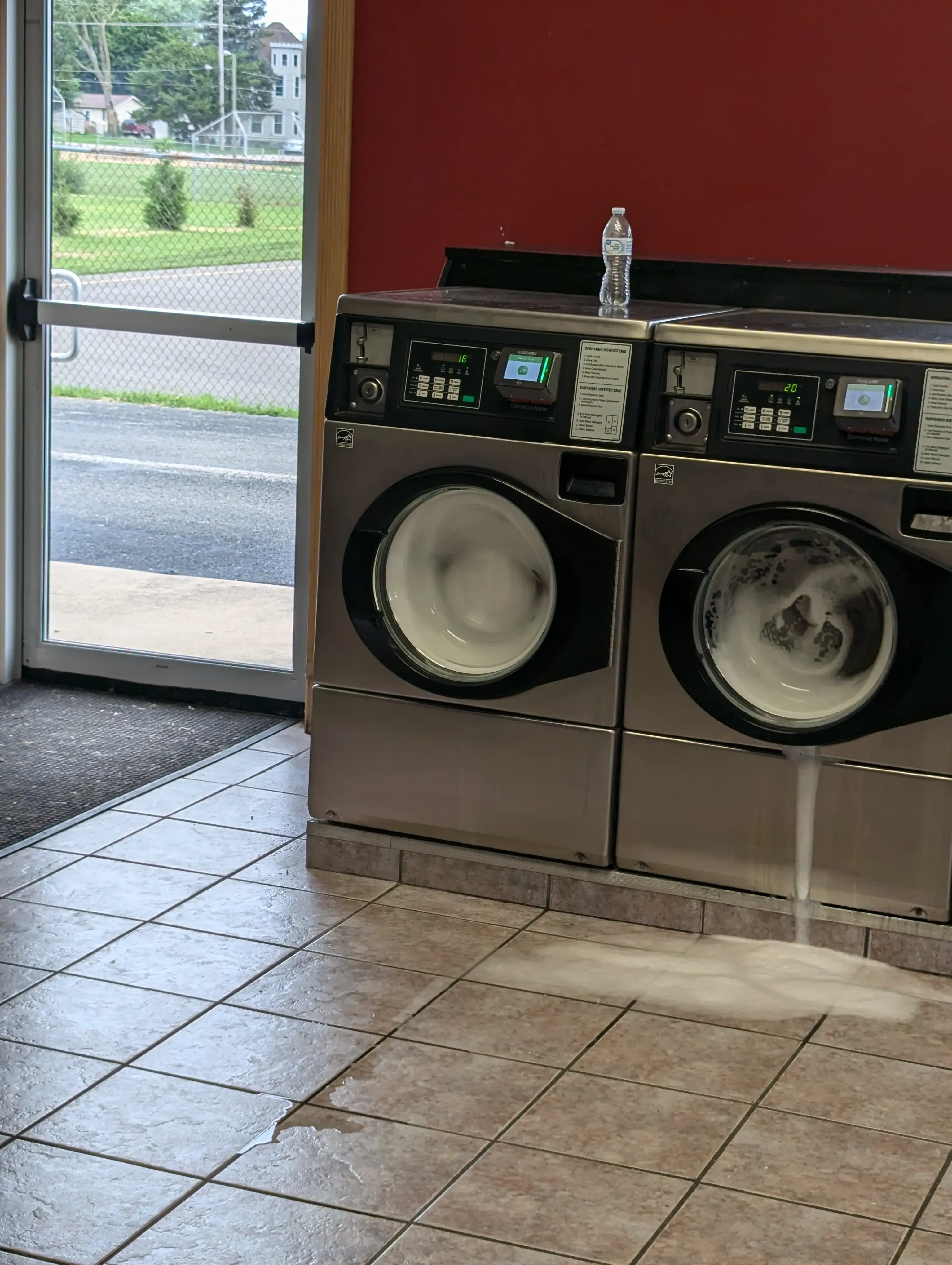 Giant Laundromats (DMG Laundry) thumbnail 10