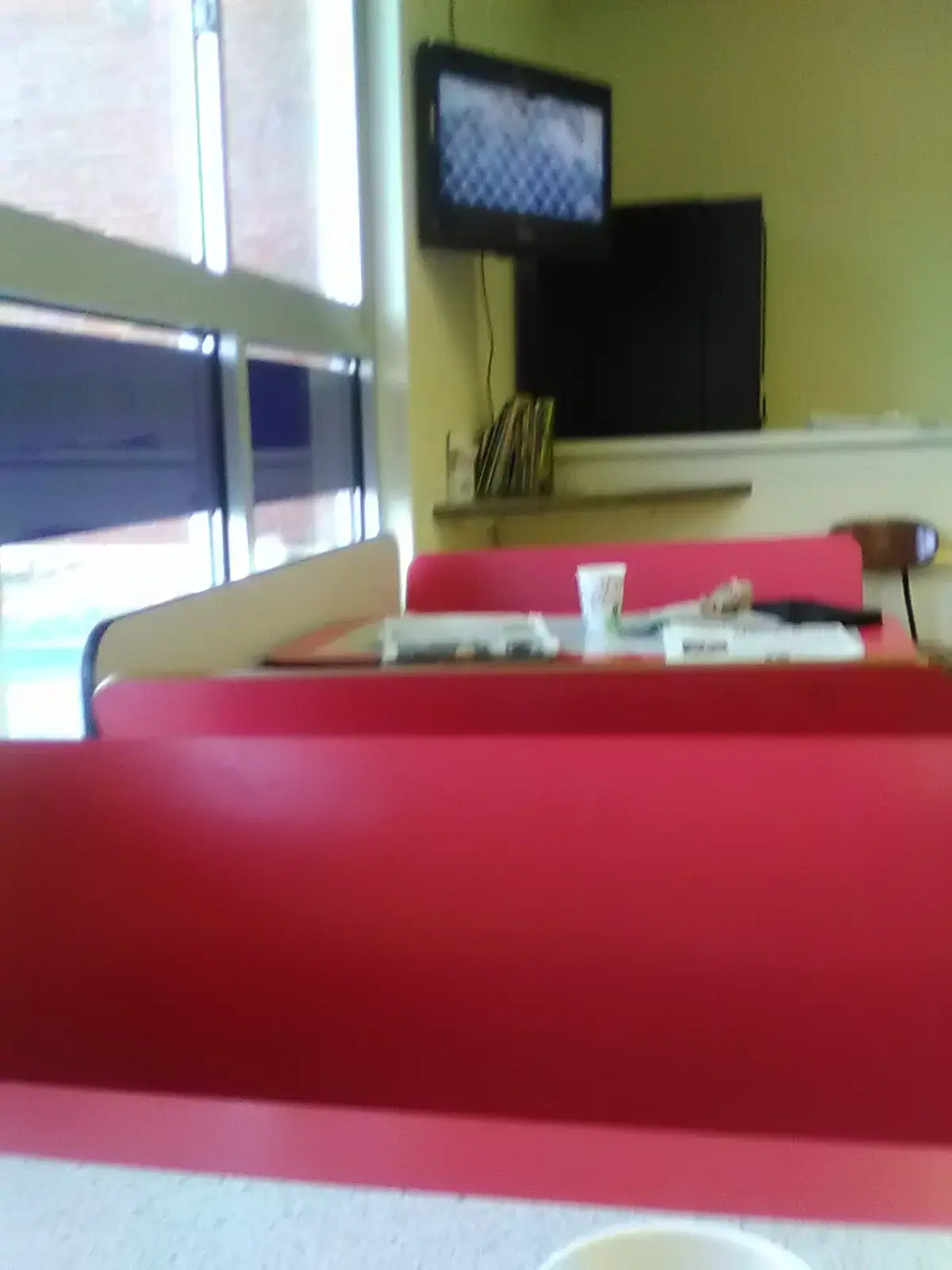 Giant Laundromats thumbnail 17