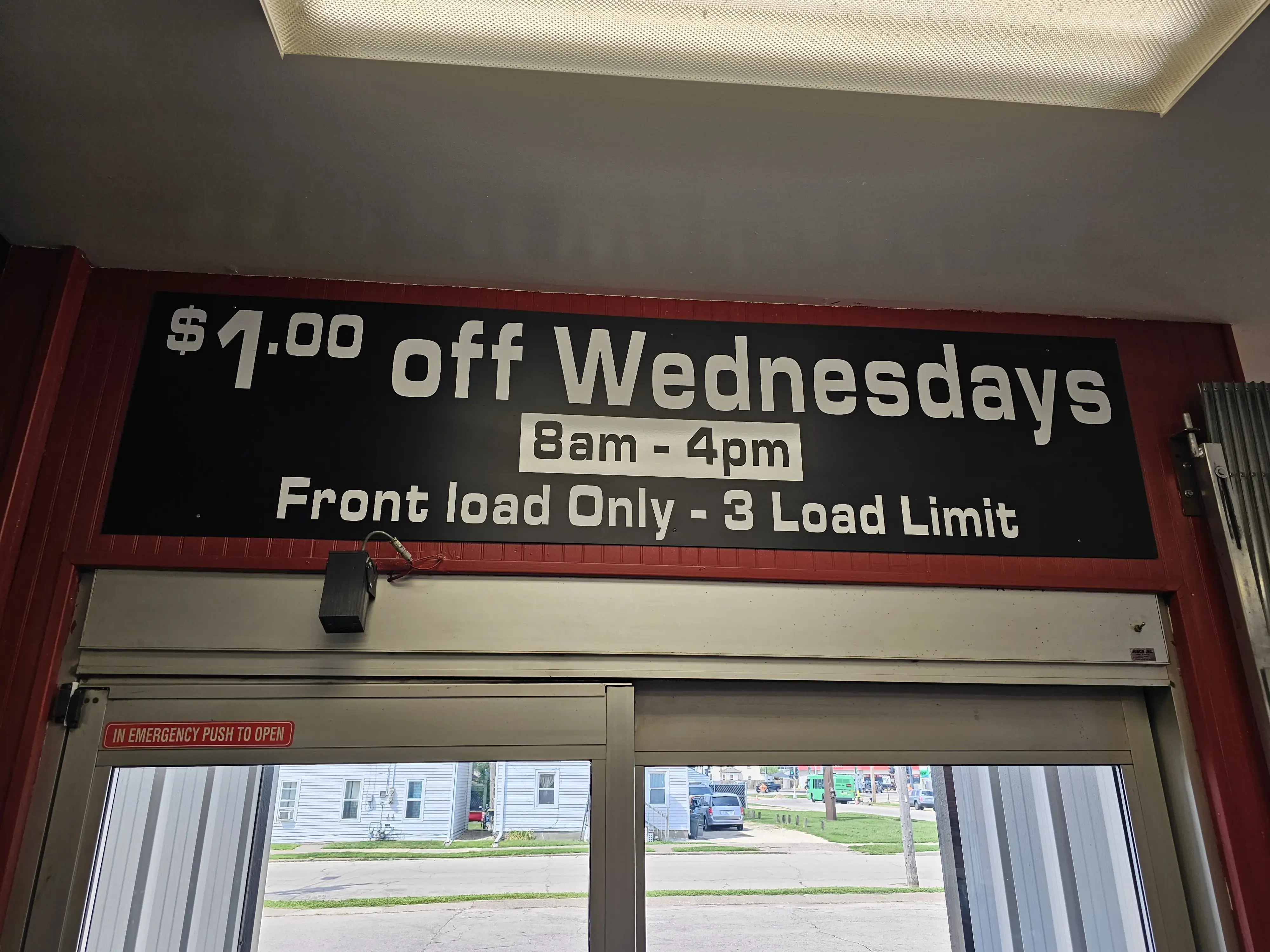 Giant Laundromats thumbnail 11