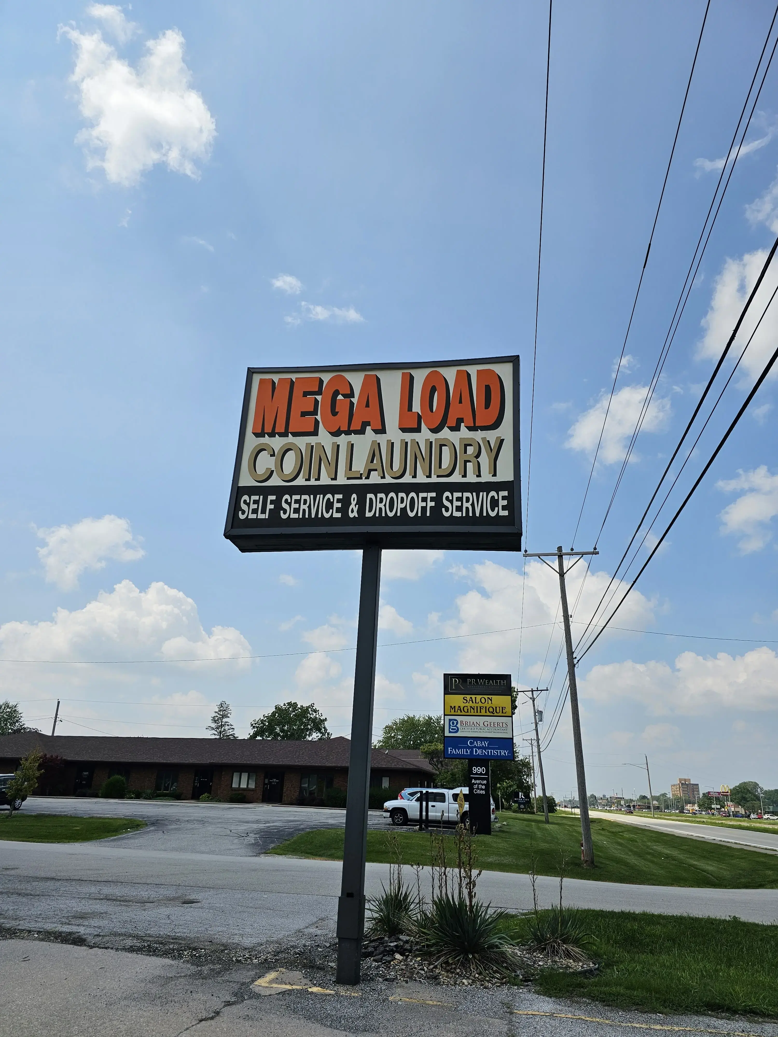 Giant Laundromats (Mega Load) thumbnail 17