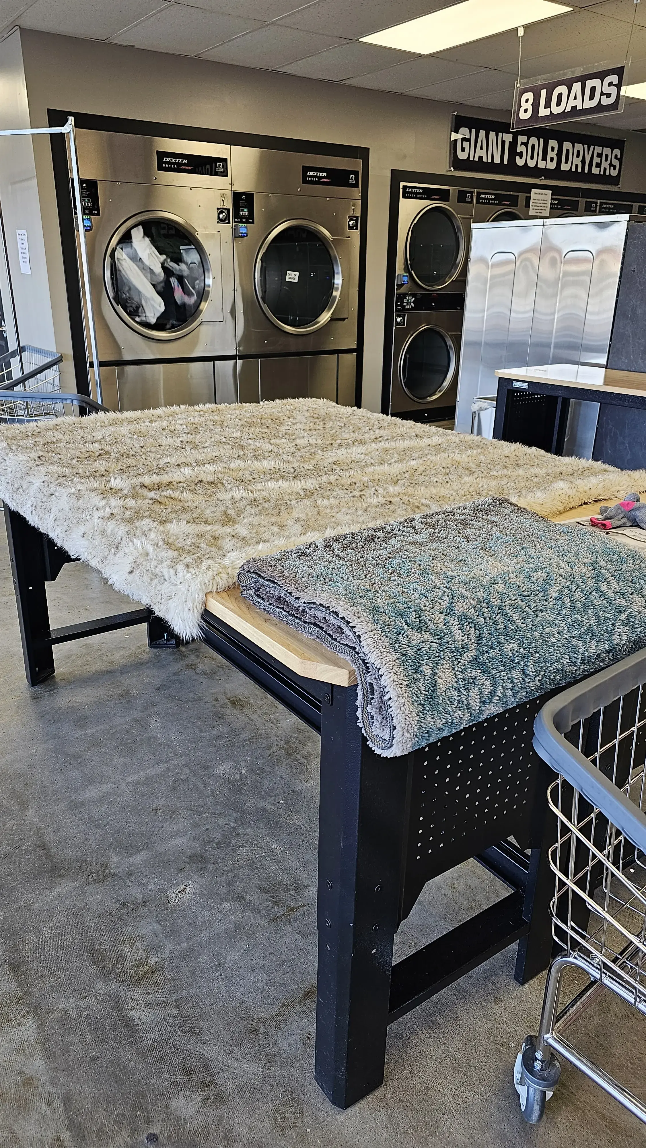 Giant Laundromats (Mega Load) thumbnail 9