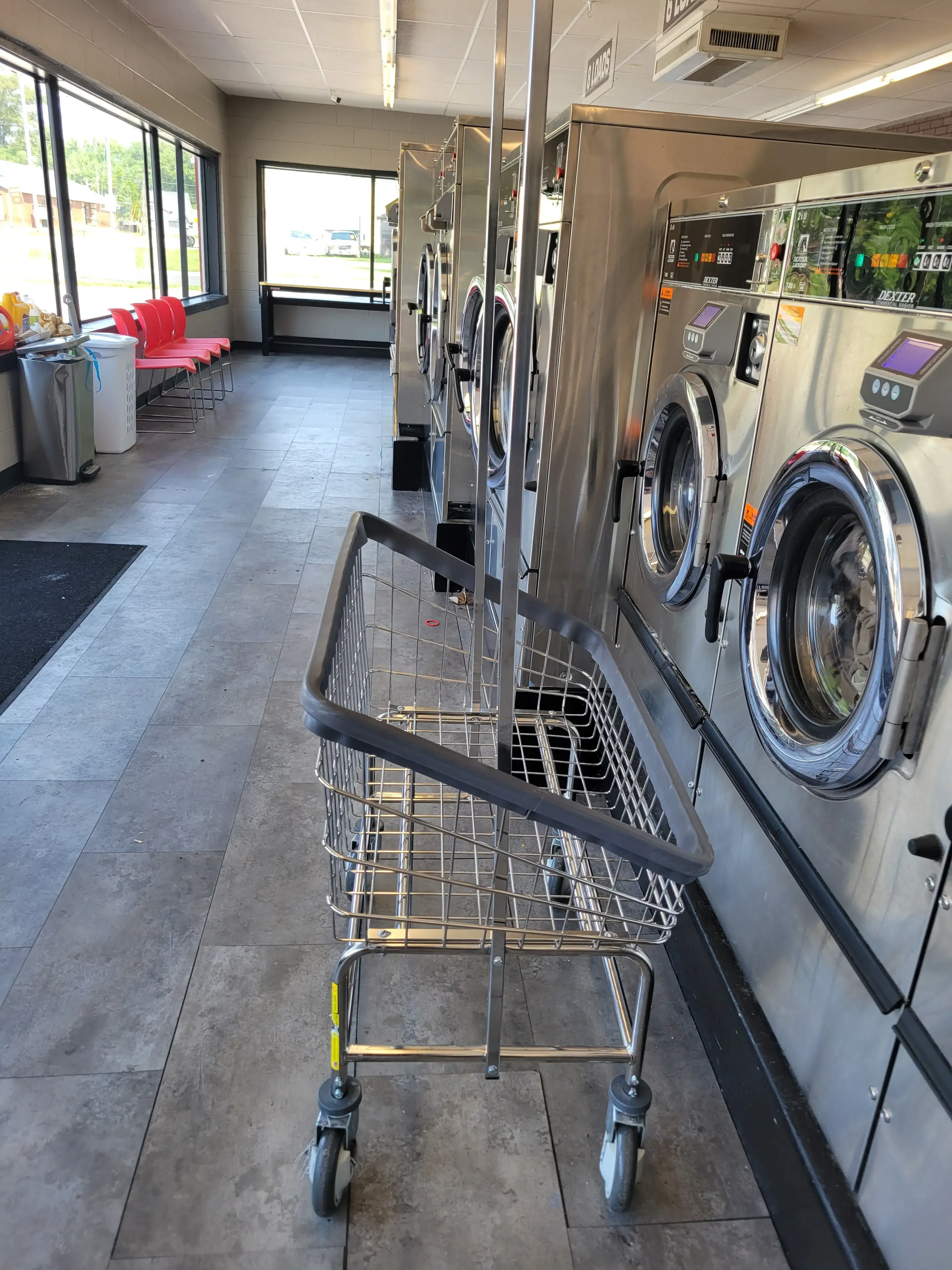 Giant Laundromats (Neighborhood Laundromat) - Image 10