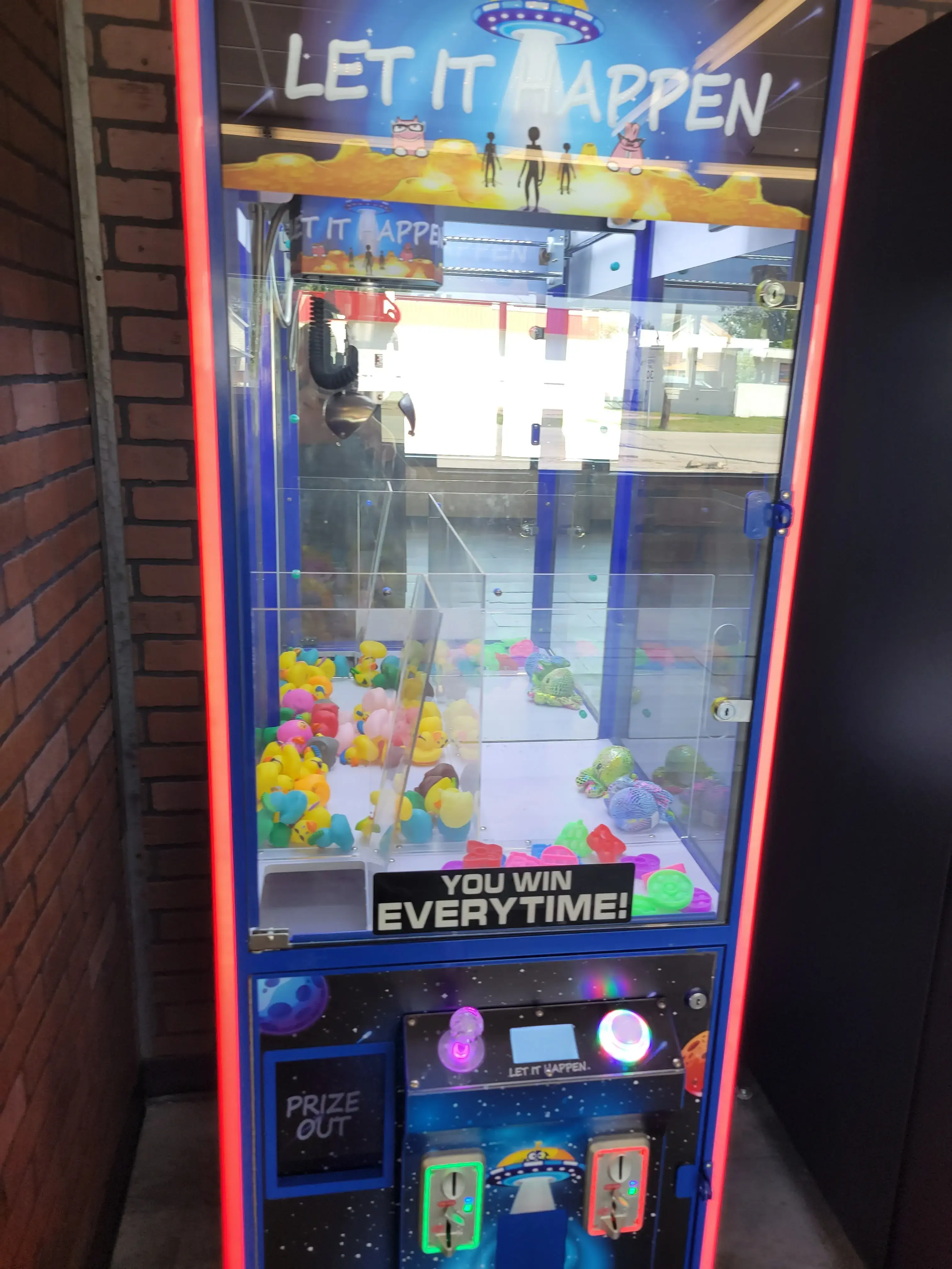 Giant Laundromats (Neighborhood Laundromat) - Image 6