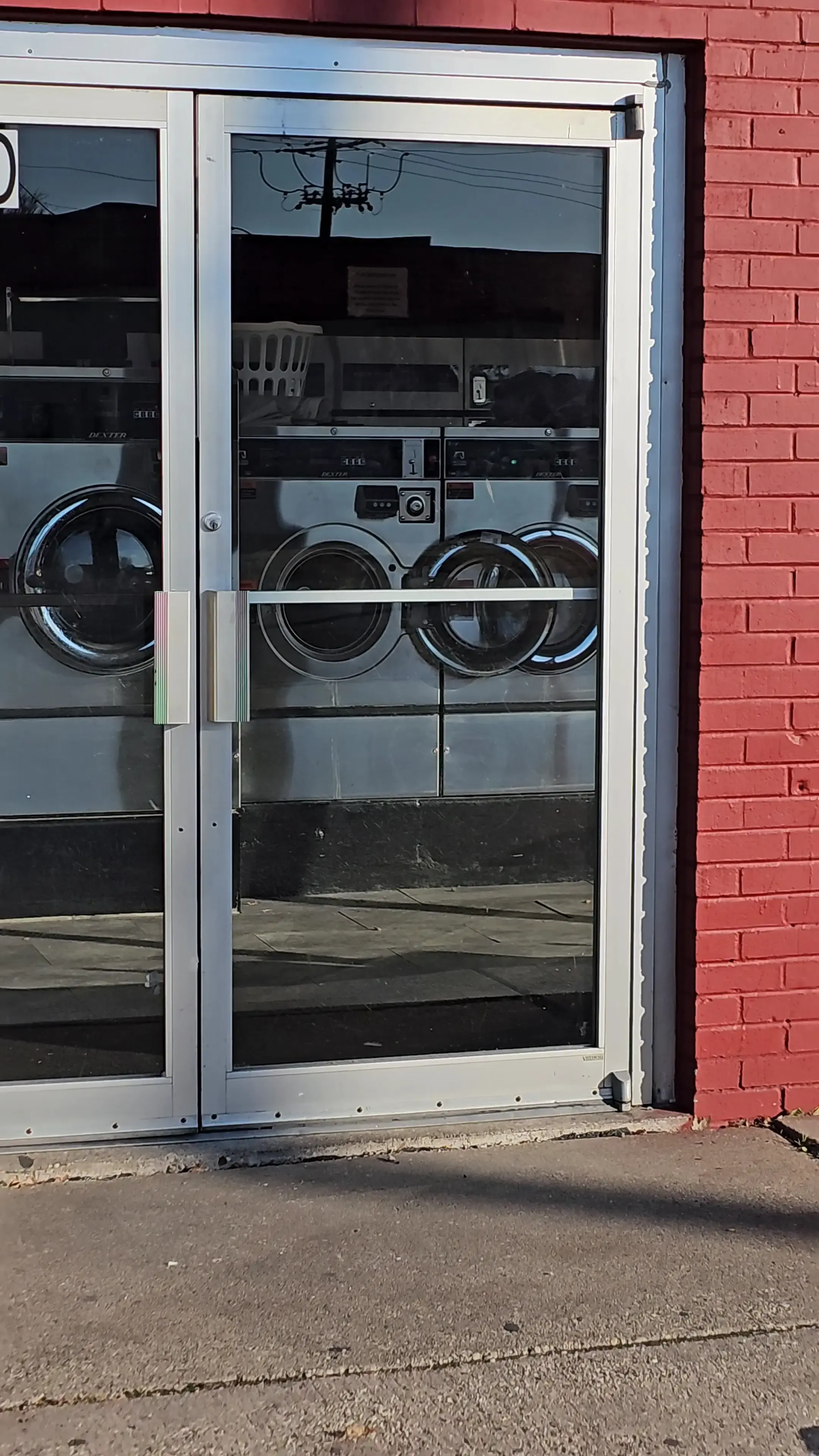 Giant Laundromats (Neighborhood Laundromat) - Image 7
