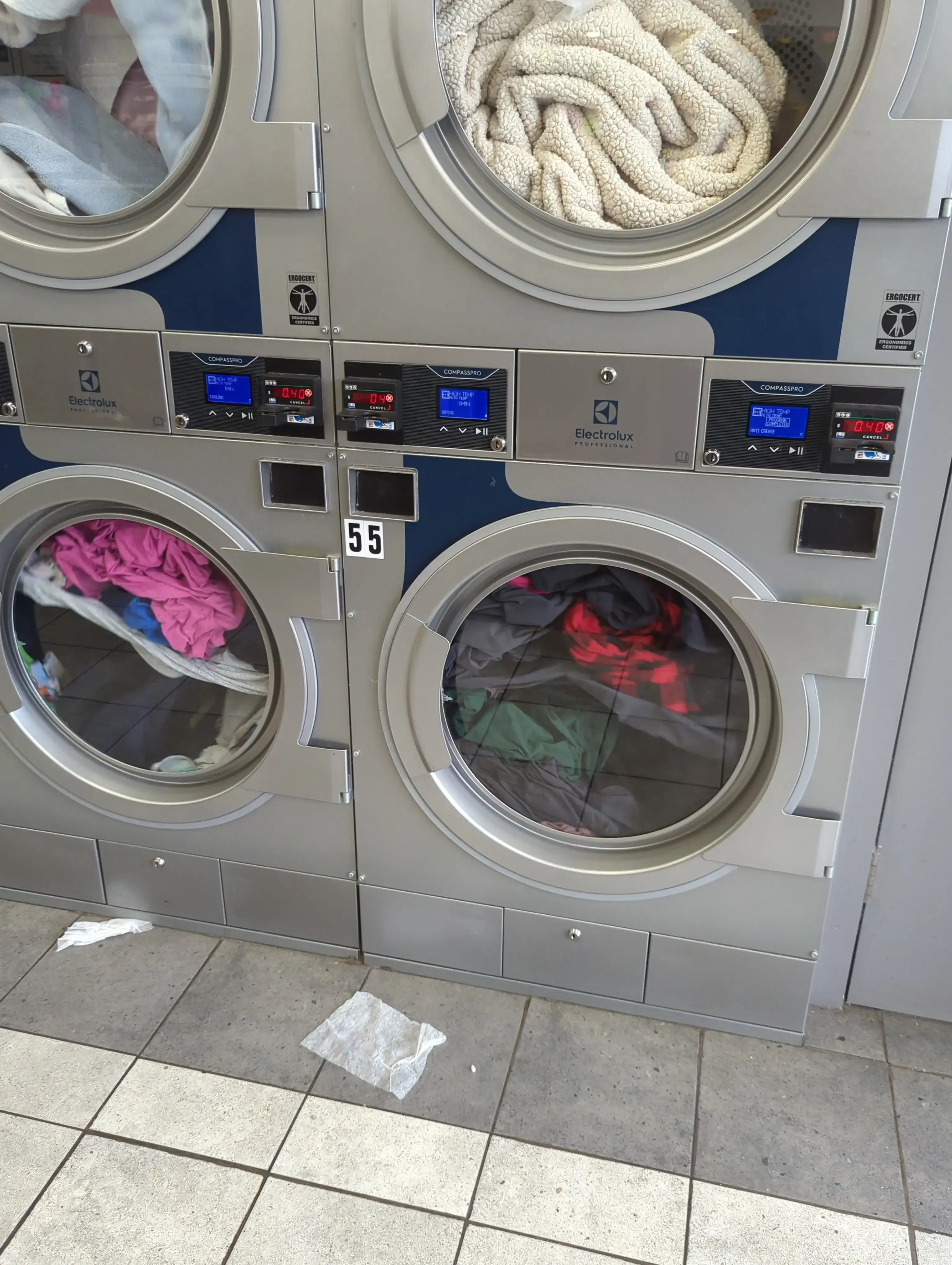 Giant Laundry - Main Ave thumbnail 4
