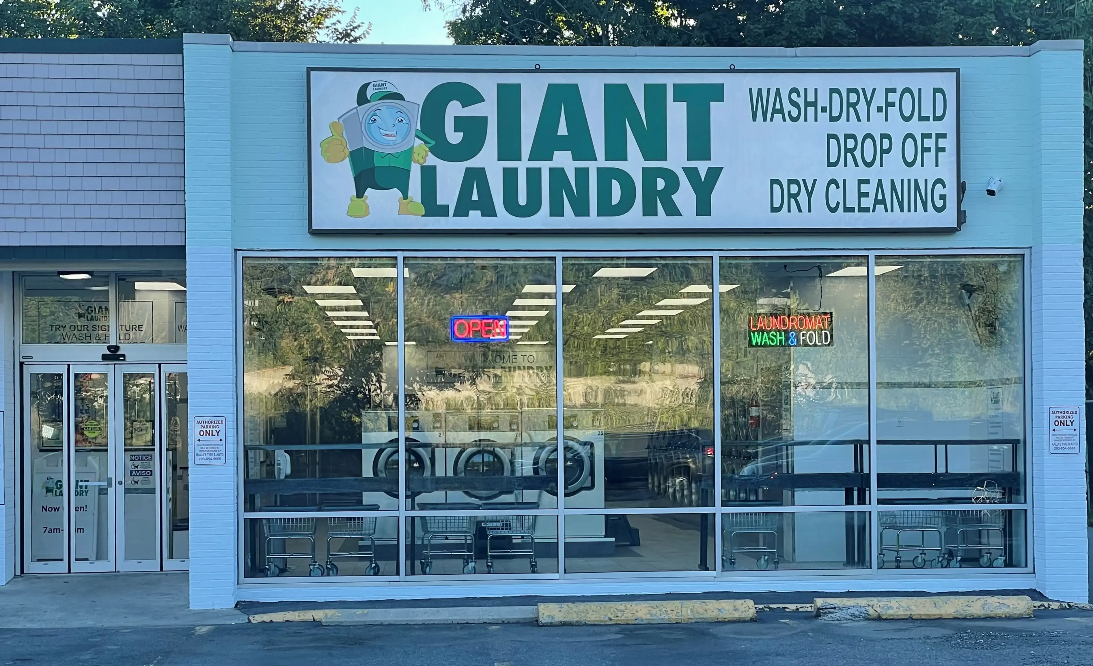 Giant Laundry - Main Ave - Image 12