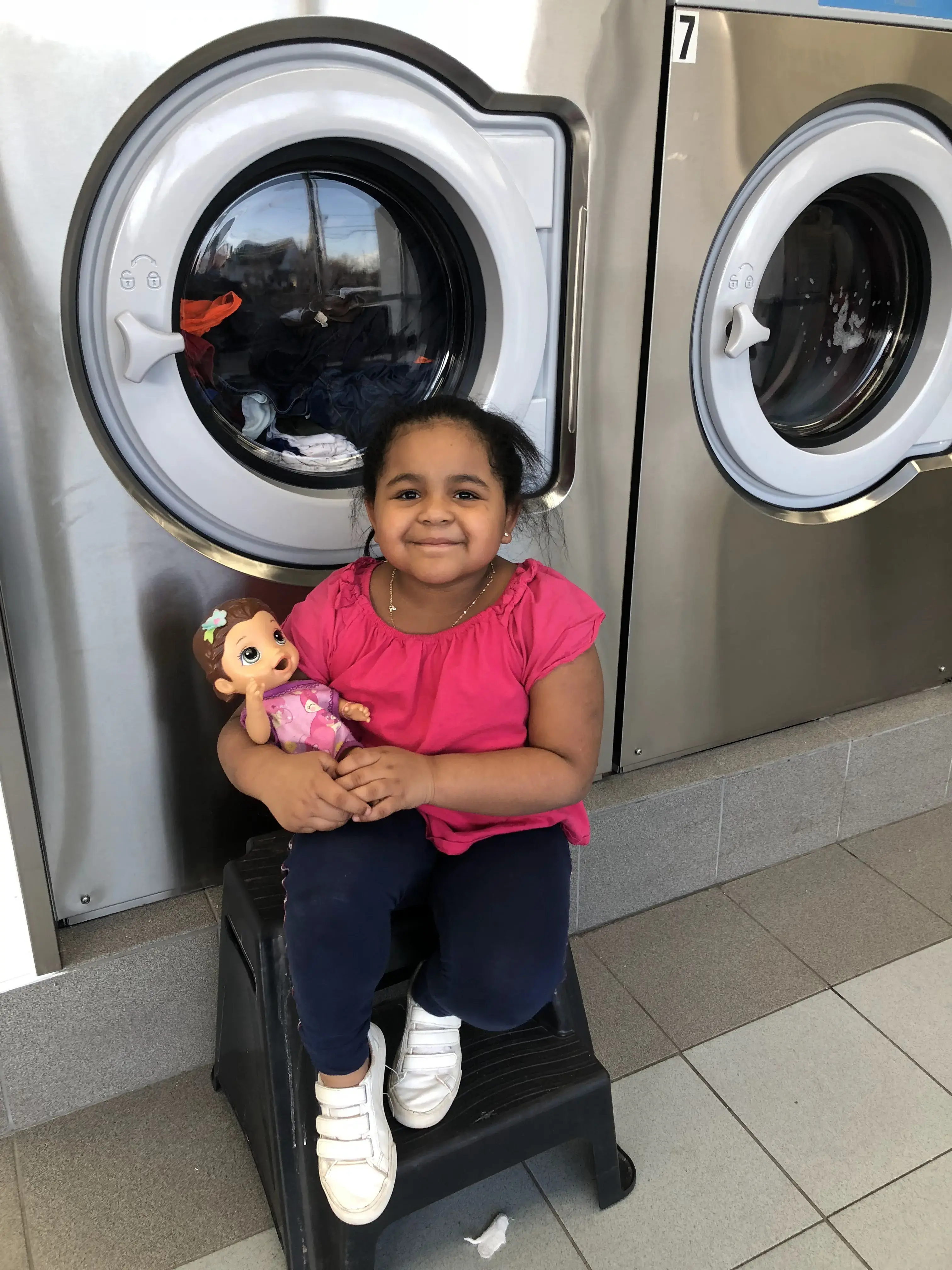 Giant Laundry Bronx thumbnail 12