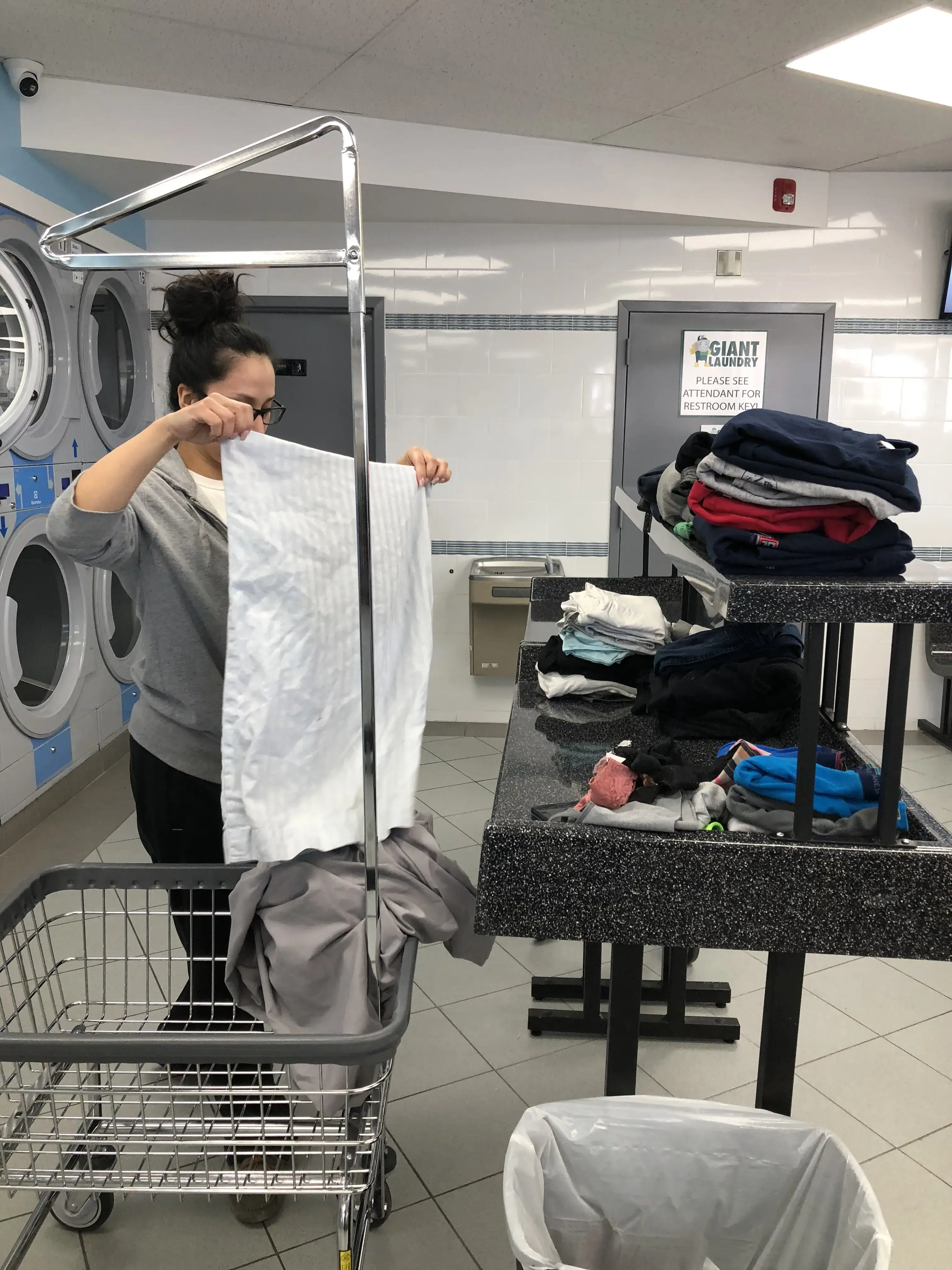 Giant Laundry Bronx thumbnail 5