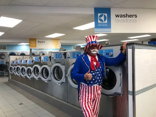 Giant Laundry Bronx - Image 10