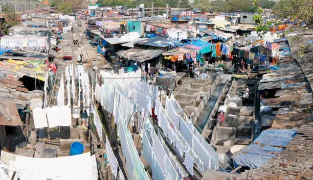 Giant Laundry Center. - Image 3