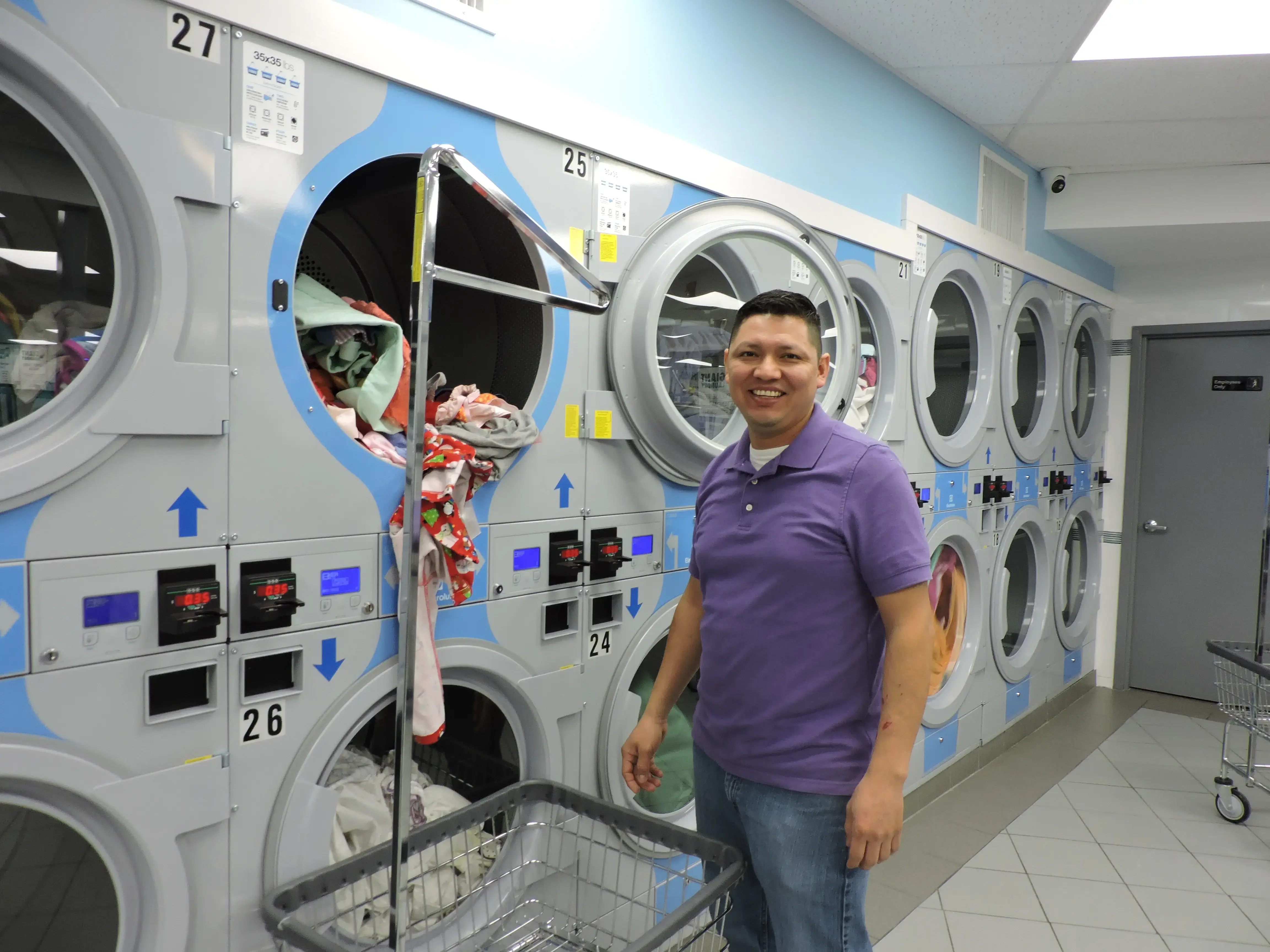 Giant Laundry East Norwalk - Image 20